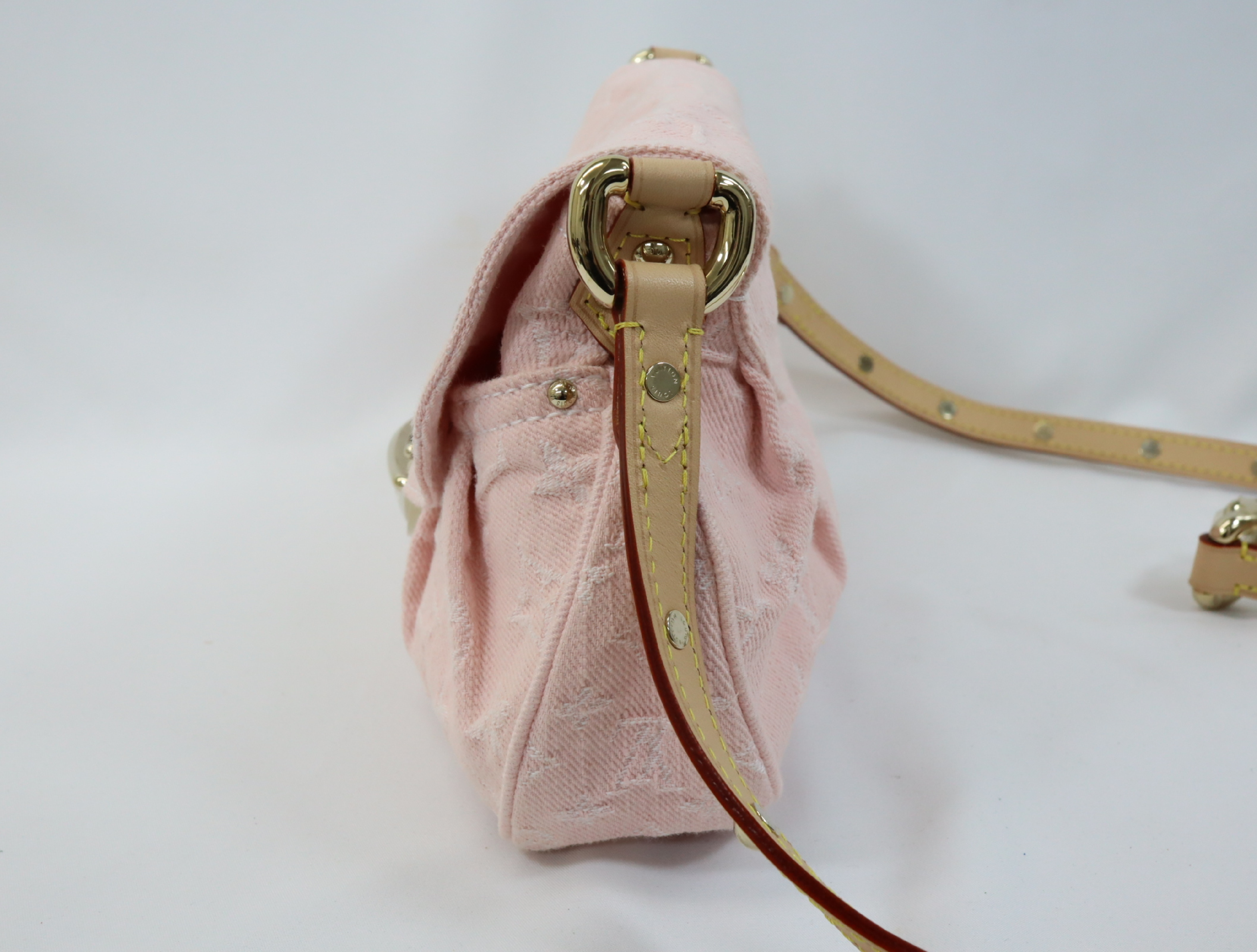 Monogram Denim Sunset M13347 Pink Shoulder Bag (RFID detected) — view 4