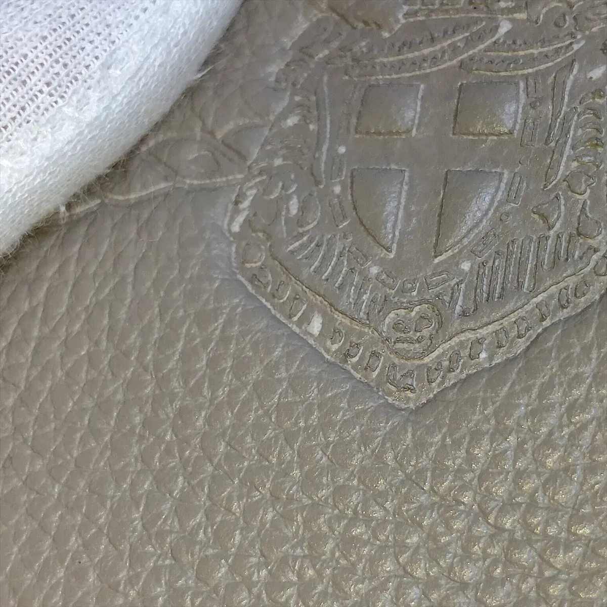 Vitello Daino Leather Shoulder Bag, Beige — view 12