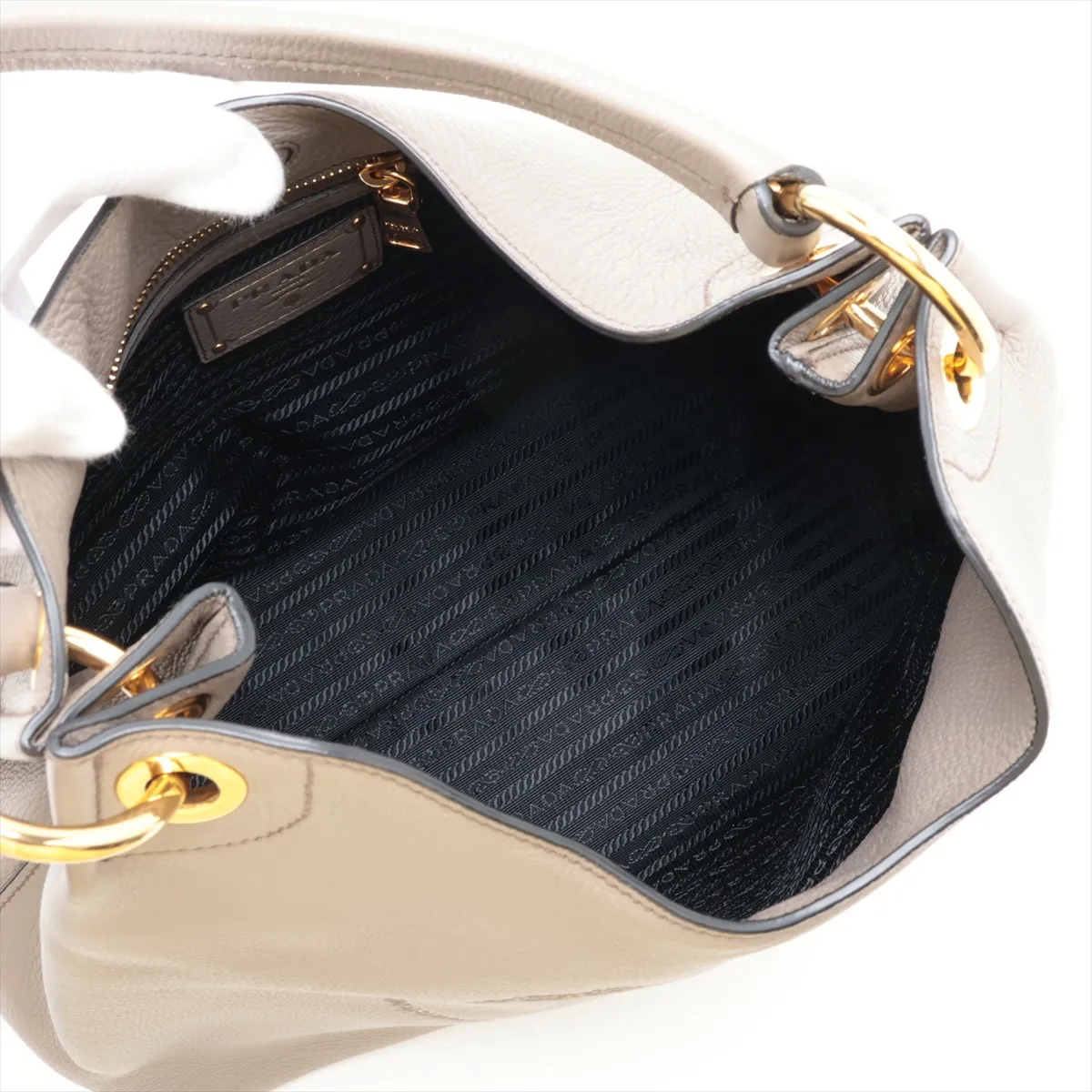 Vitello Daino Leather Shoulder Bag, Beige — view 7