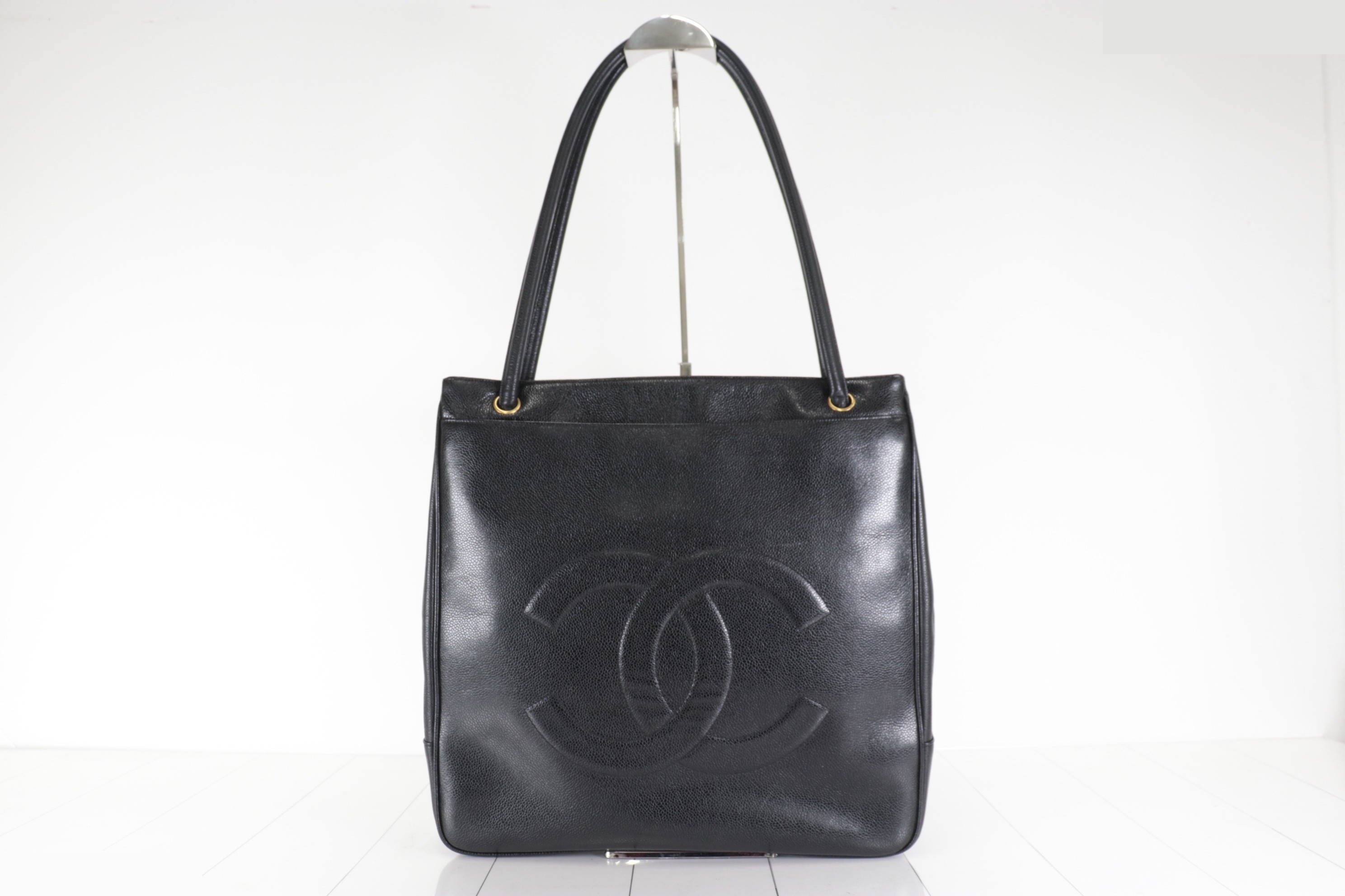 Deca Coco Caviar Tote Bag with 3 Pouches - Unit #3 — view 2