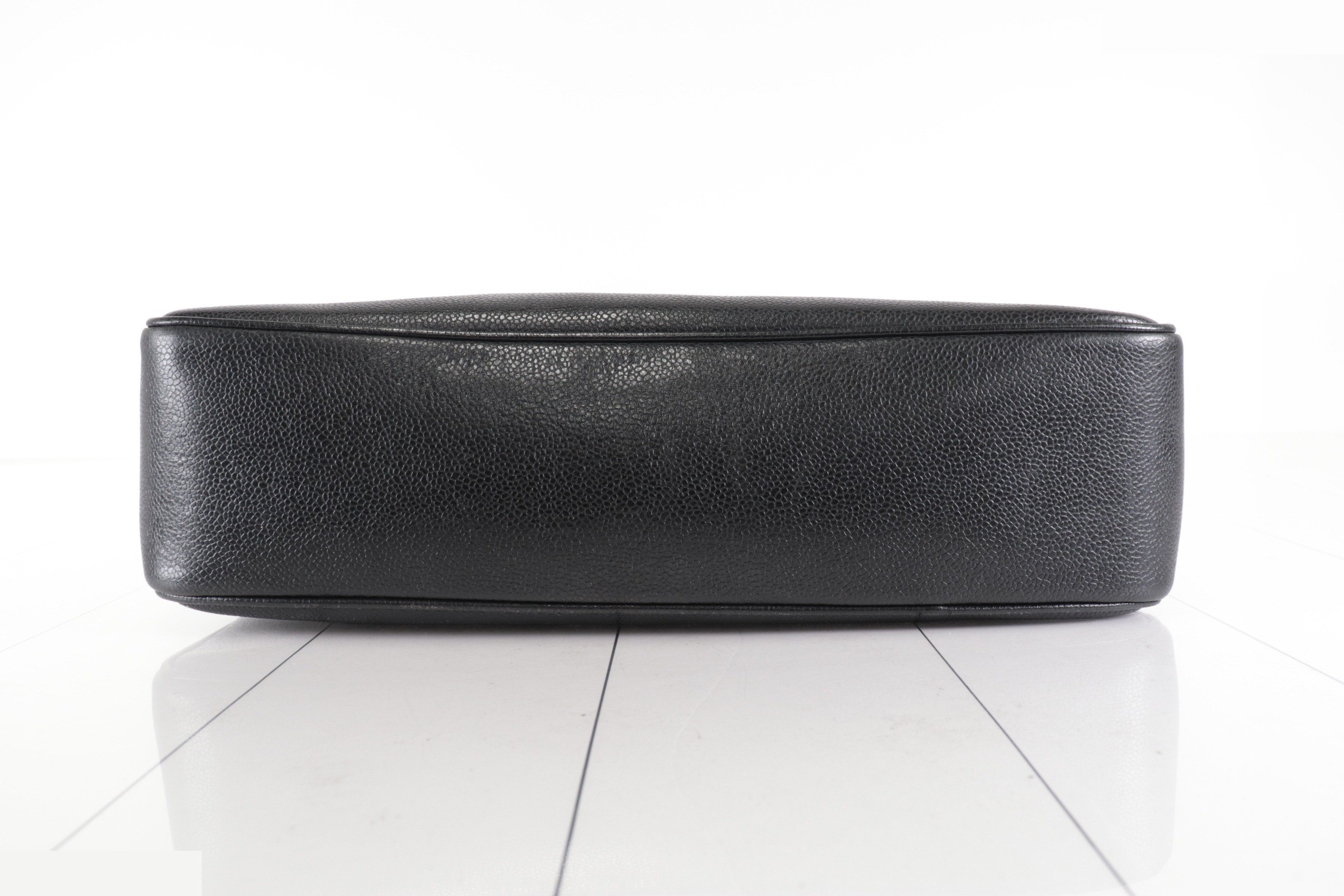 Deca Coco Caviar Tote Bag with 3 Pouches - Unit #3 — view 8