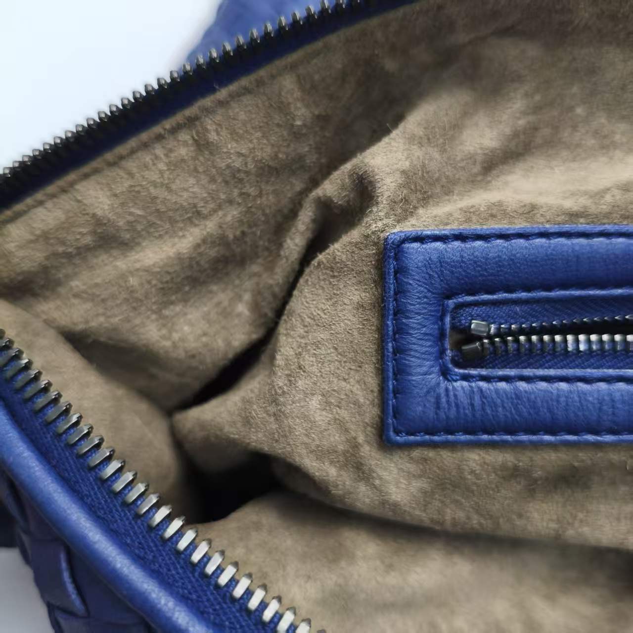 【*Shipped from: China*】BOTTEGA VENETA Lambskin Handbag — view 11
