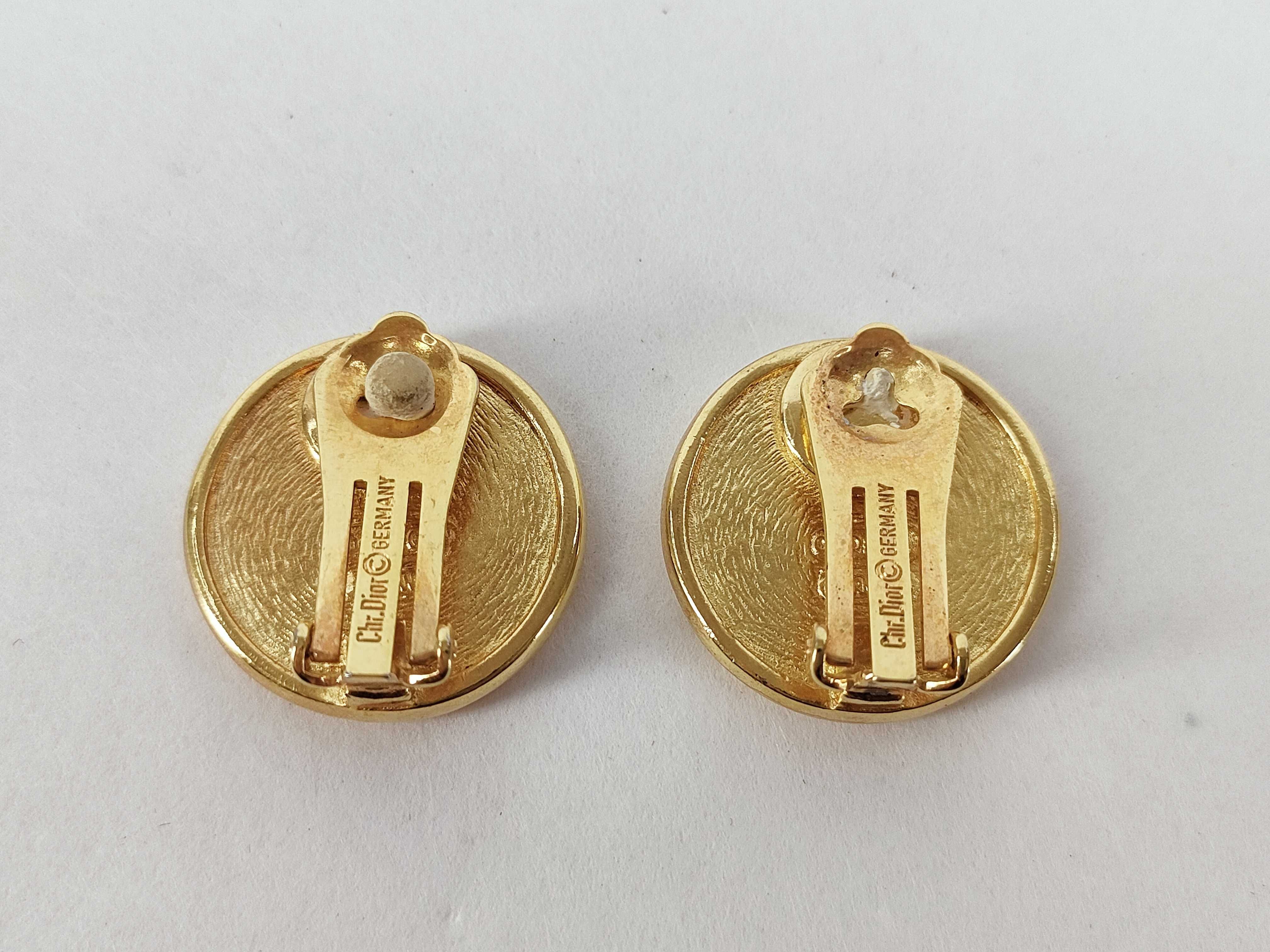 Earrings — view 3