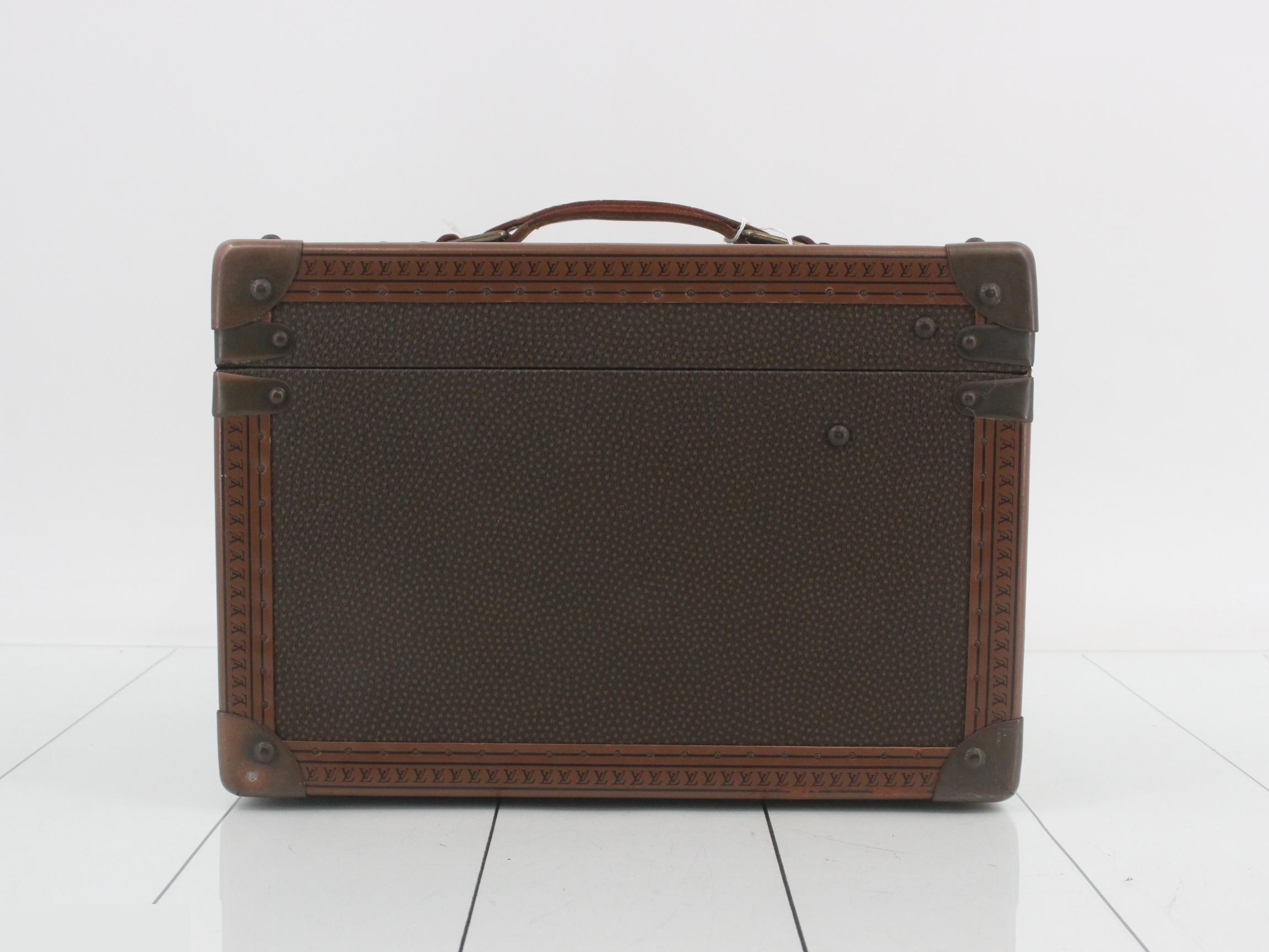 Boîte Flacon Case — view 2