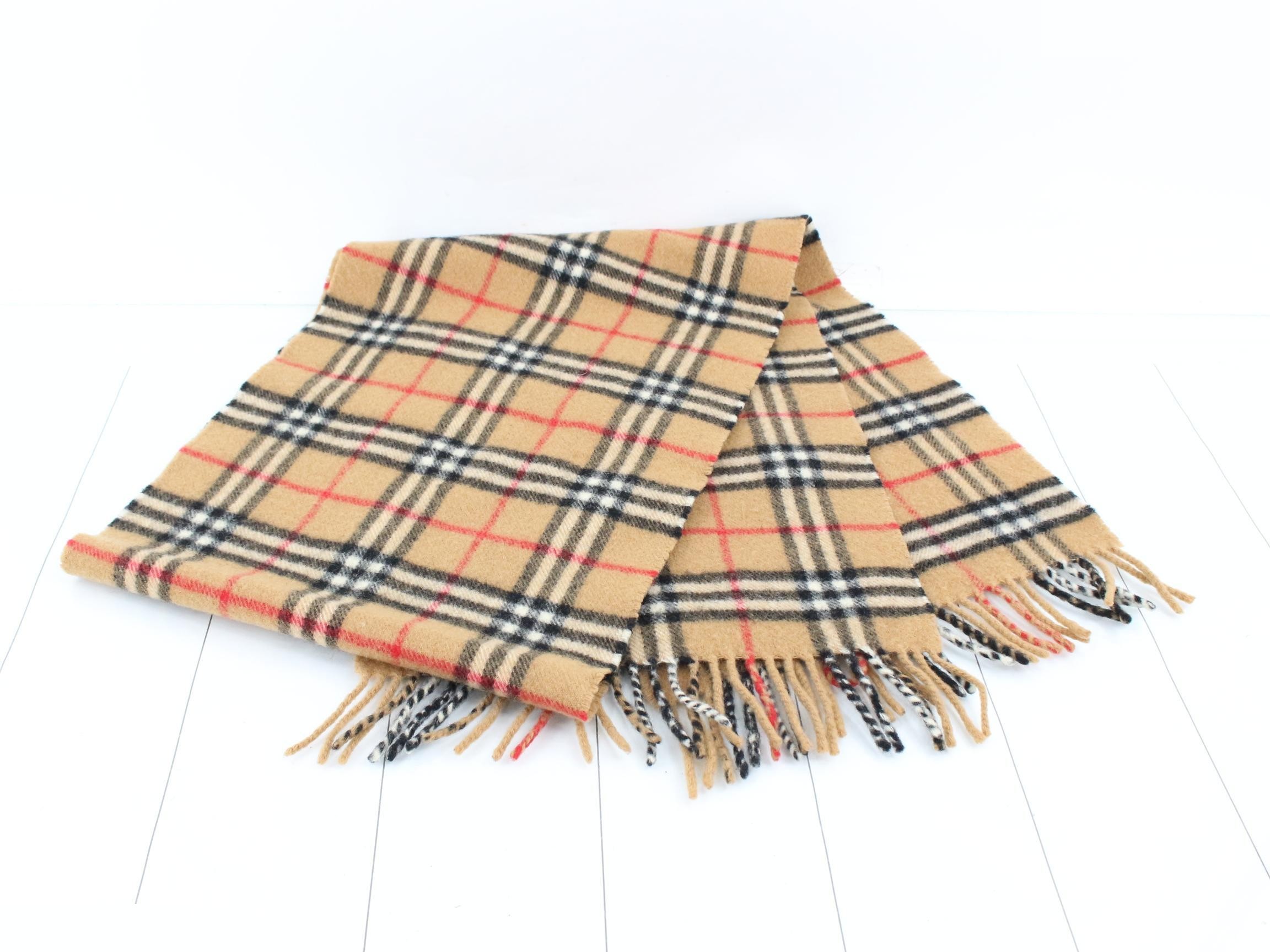 Other lines: Small items, accessories, and scarves — view 3