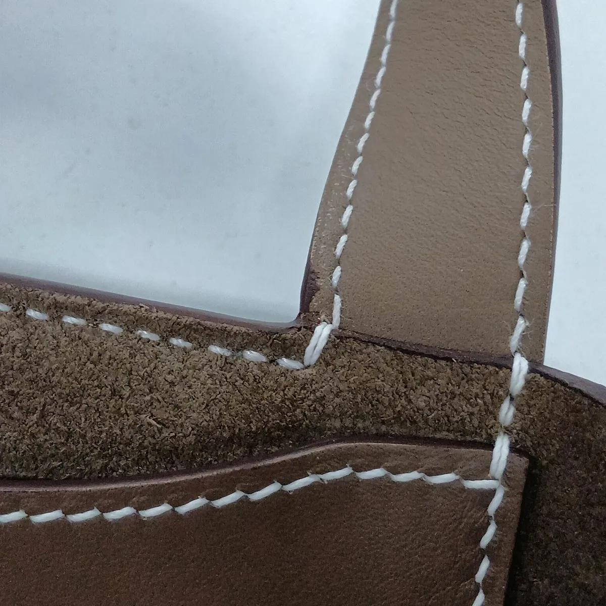 [Individually packaged] Hermes In the Loop 18 Taurillon Clemence x Veau Swift Etoupe Silver Hardware W: 2024 — view 11