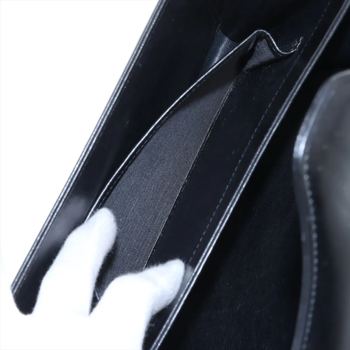 Carriage Metal Leather Shoulder Bag Black — view 8