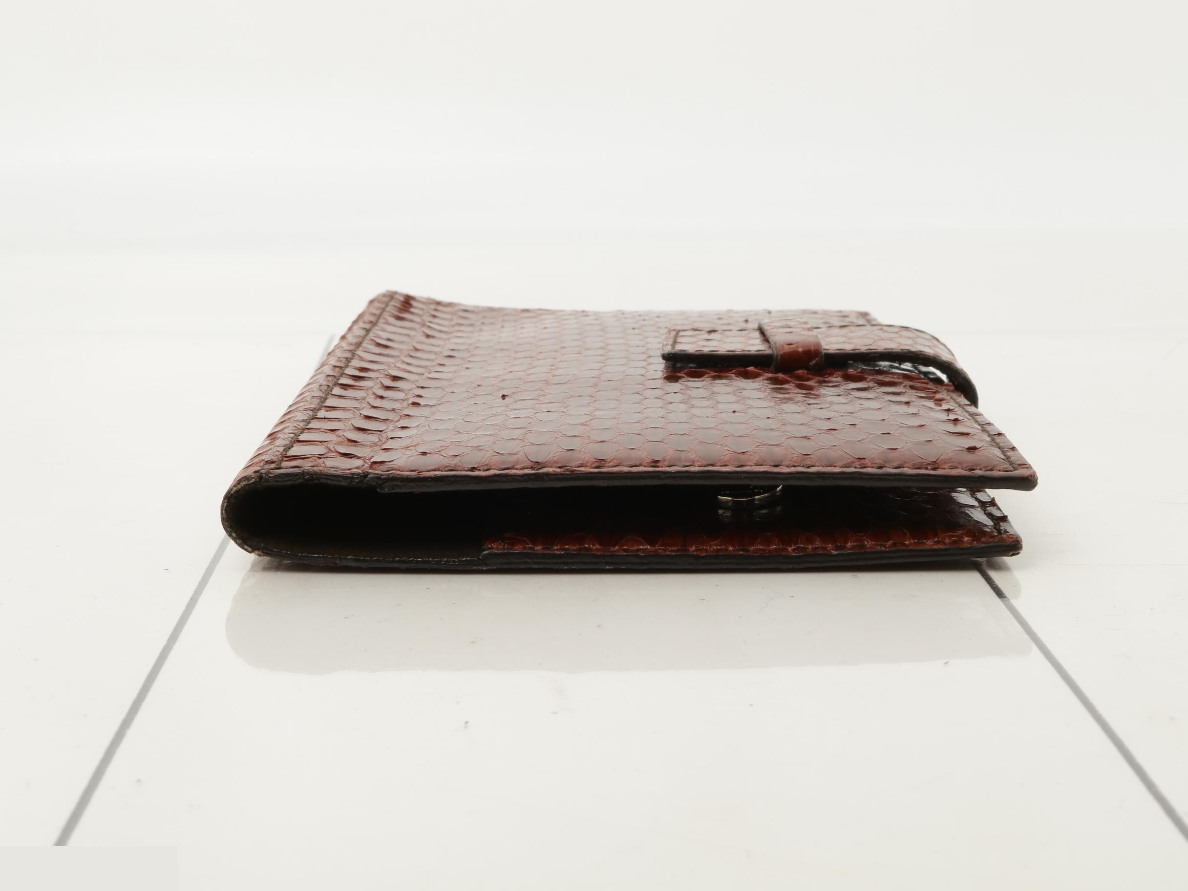Other lines: Bags, notebook covers, card cases, etc. - Python — view 3