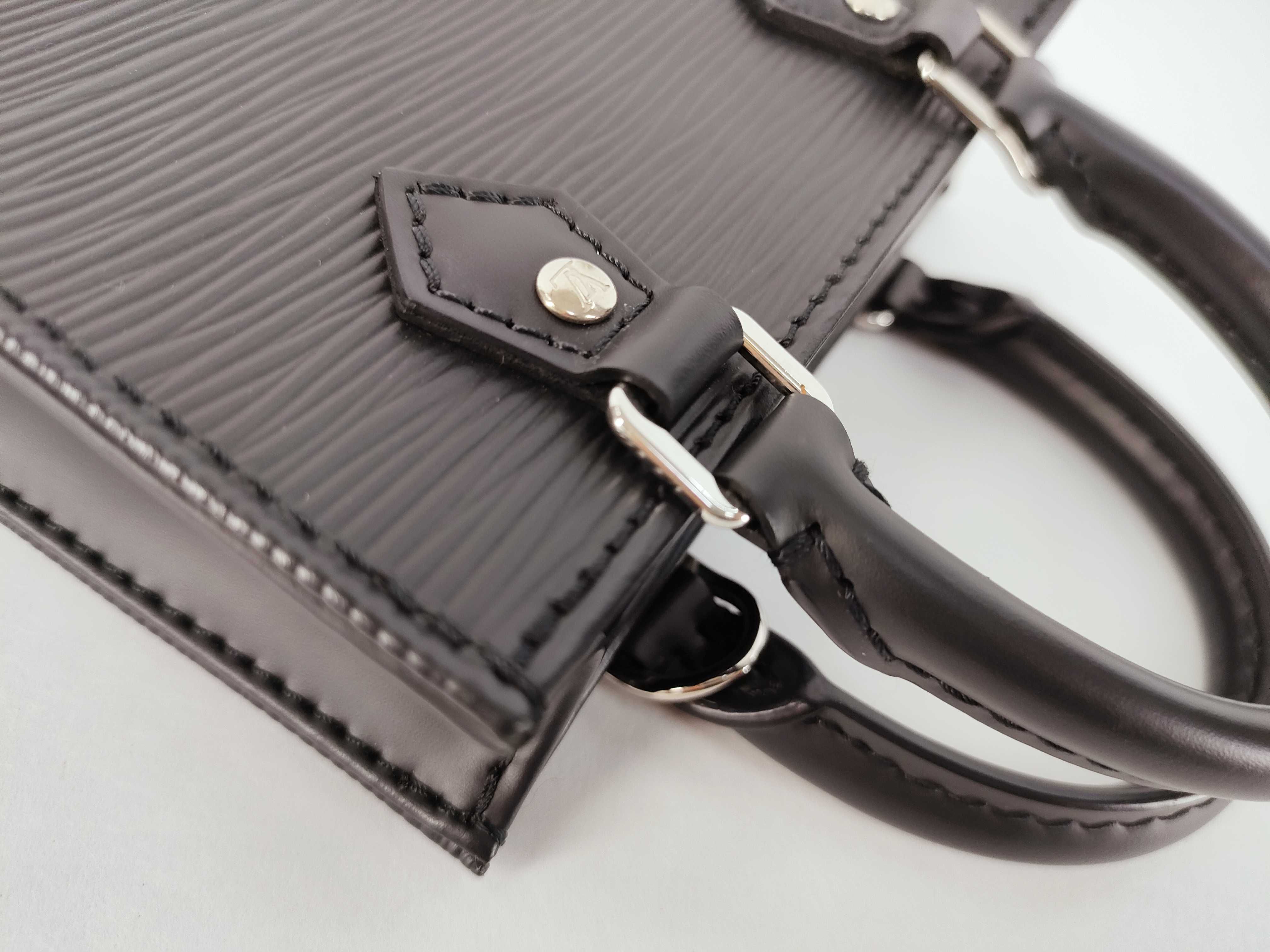 Epi Louis Vuitton Tote Bag Handbag — view 5