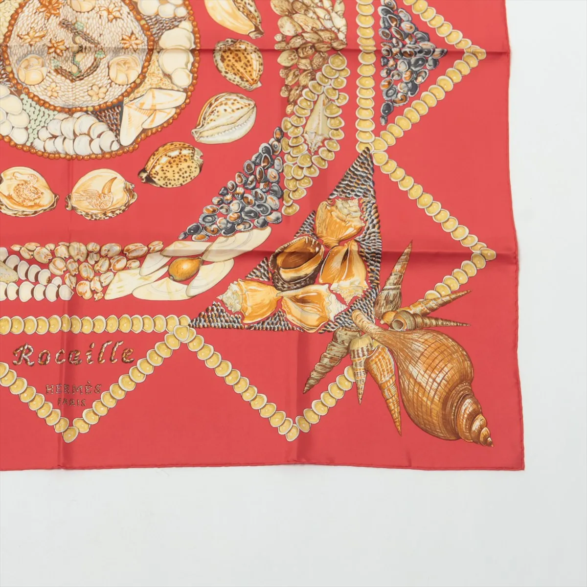 Carre 90 Rocaille Seashell Scarf Silk Red — view 4