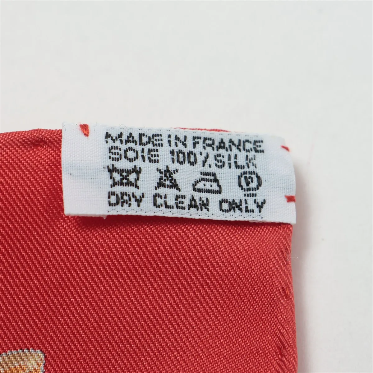 Carre 90 Rocaille Seashell Scarf Silk Red — view 7