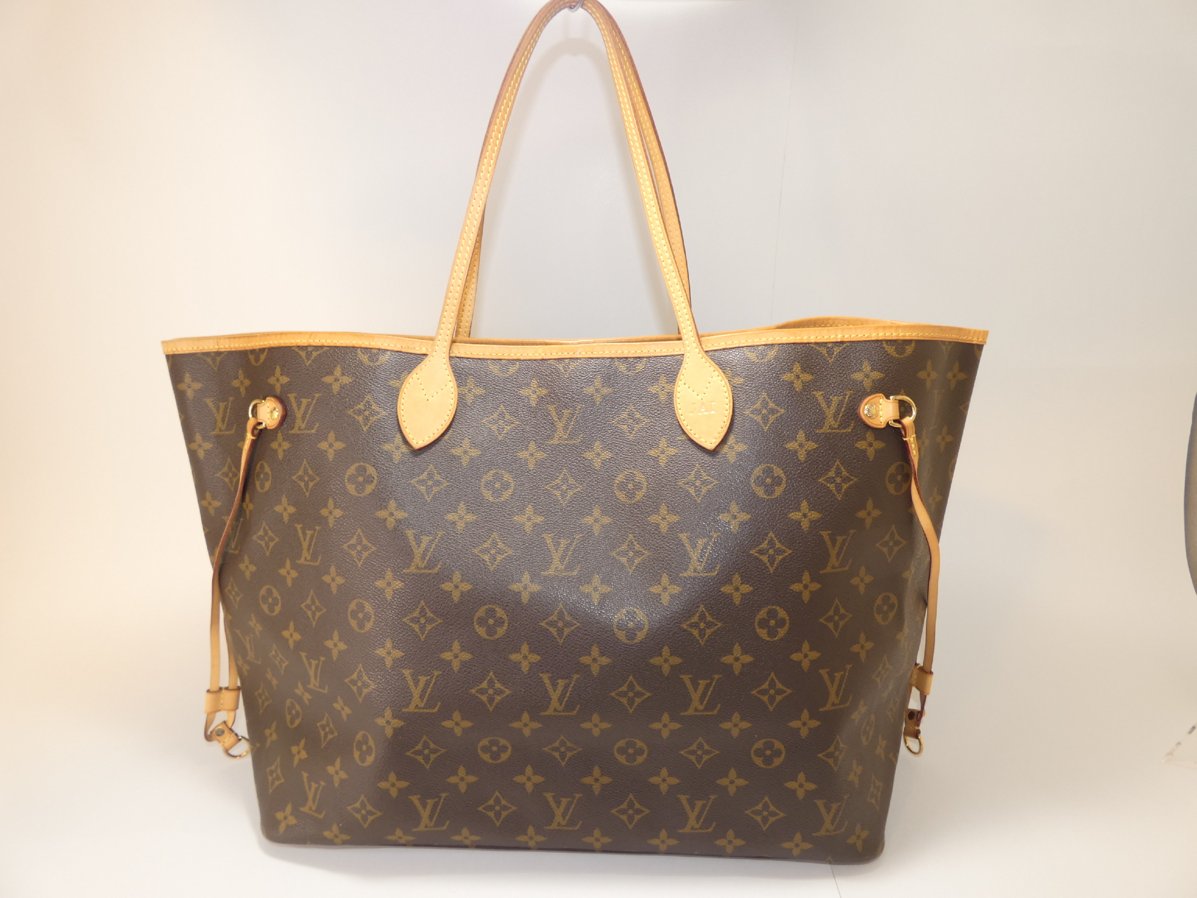 Neverfull Monogram Tote Bag — view 2