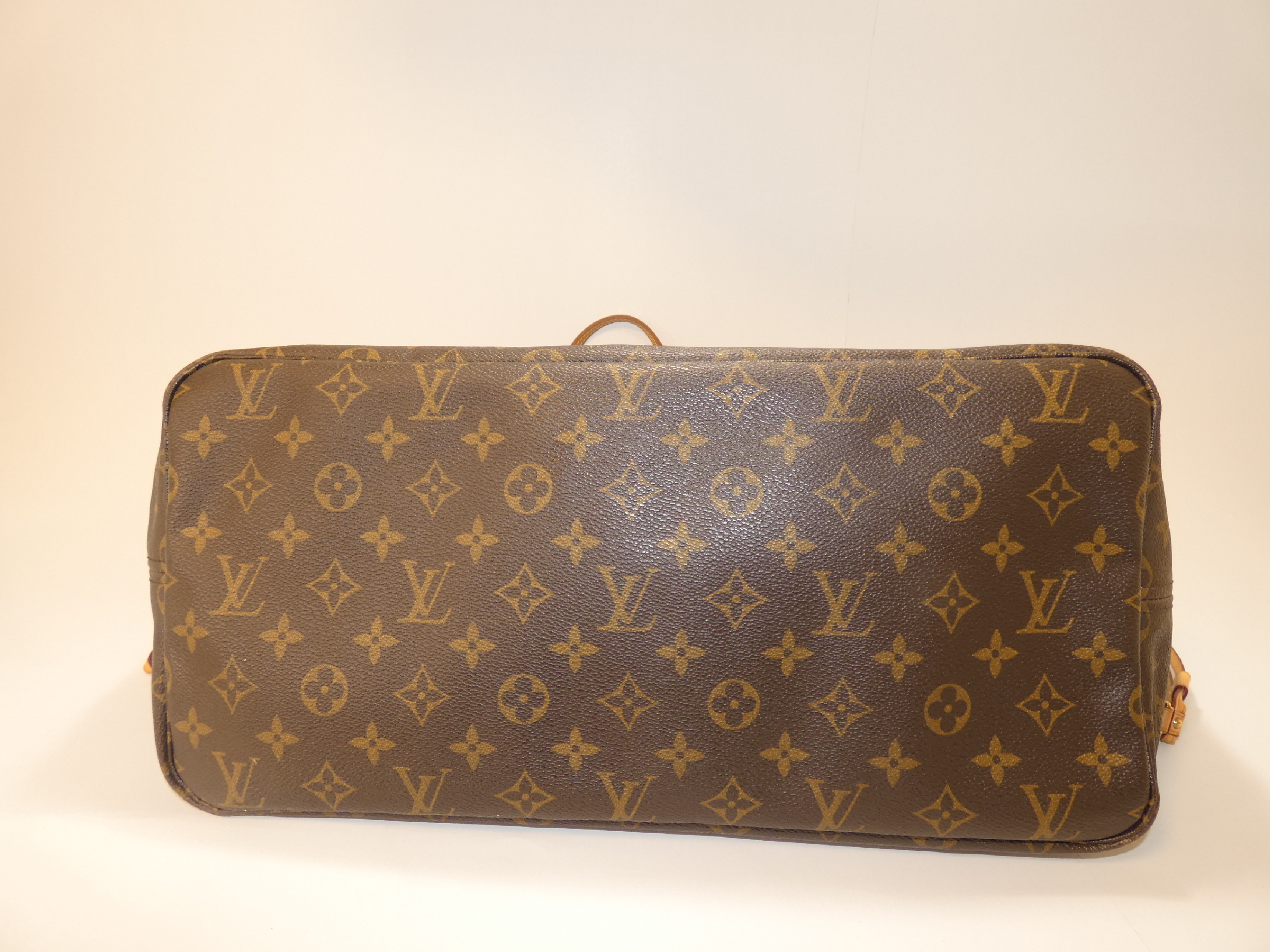 Neverfull Monogram Tote Bag — view 5