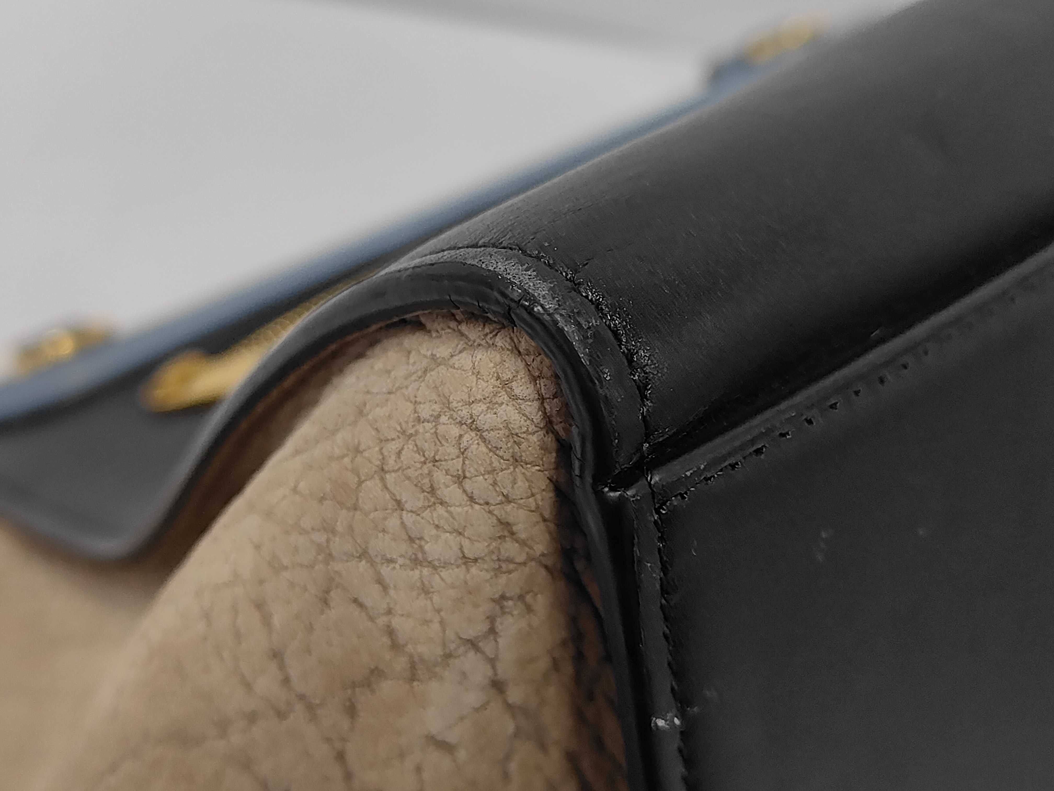 Trapeze Handbag with Strap — view 4