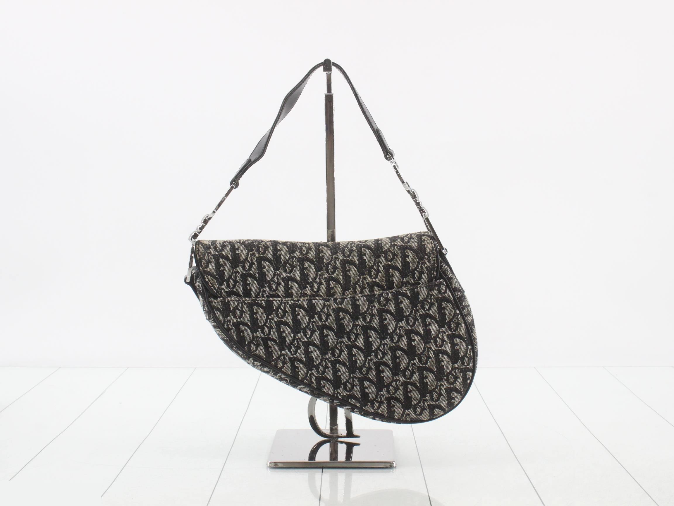 Trotter (bag) - Handbag - Saddle - Black — view 2