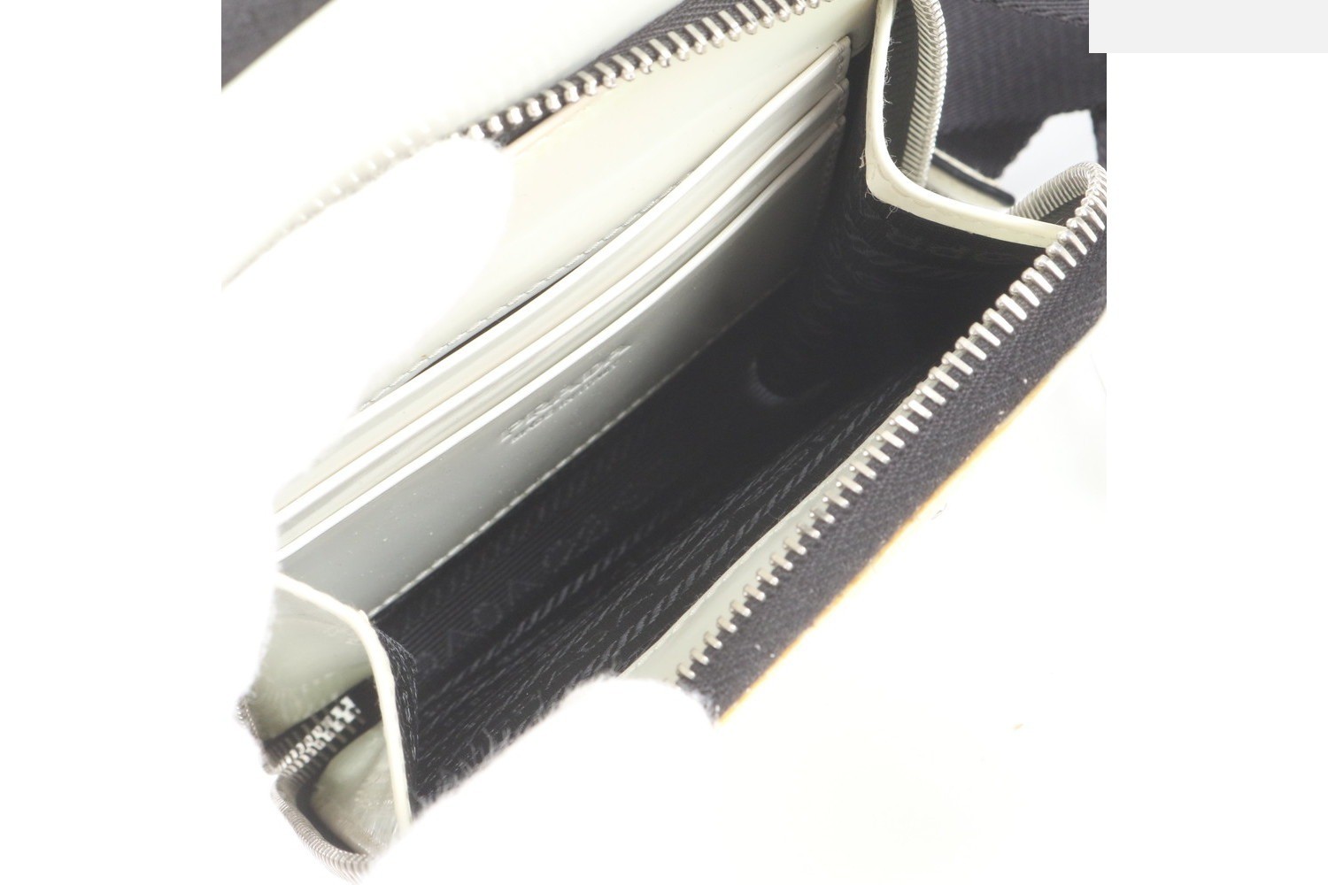 Triangle logo smartphone case, leather shoulder bag — view 7