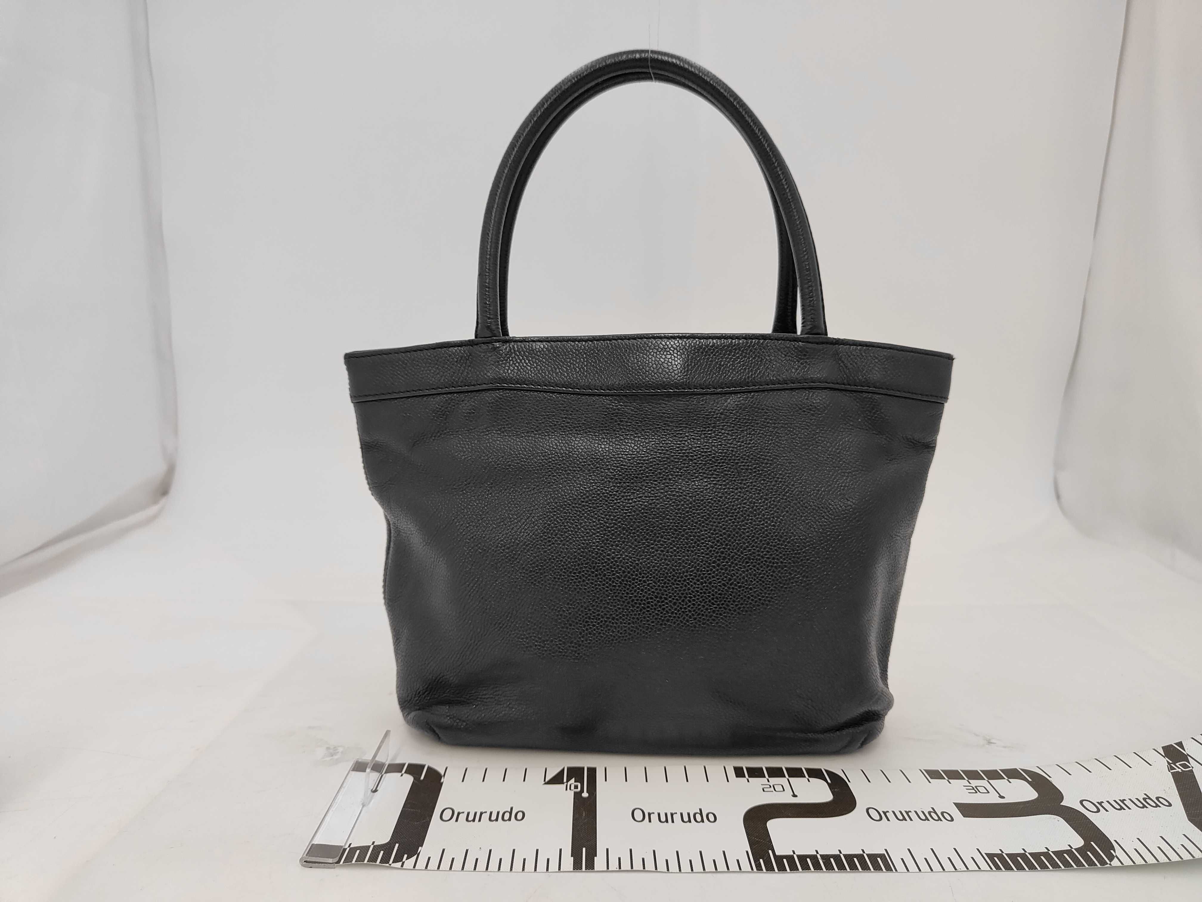 Caviar Skin Handbag, with original seal, serial number in the 6th range. — view 2