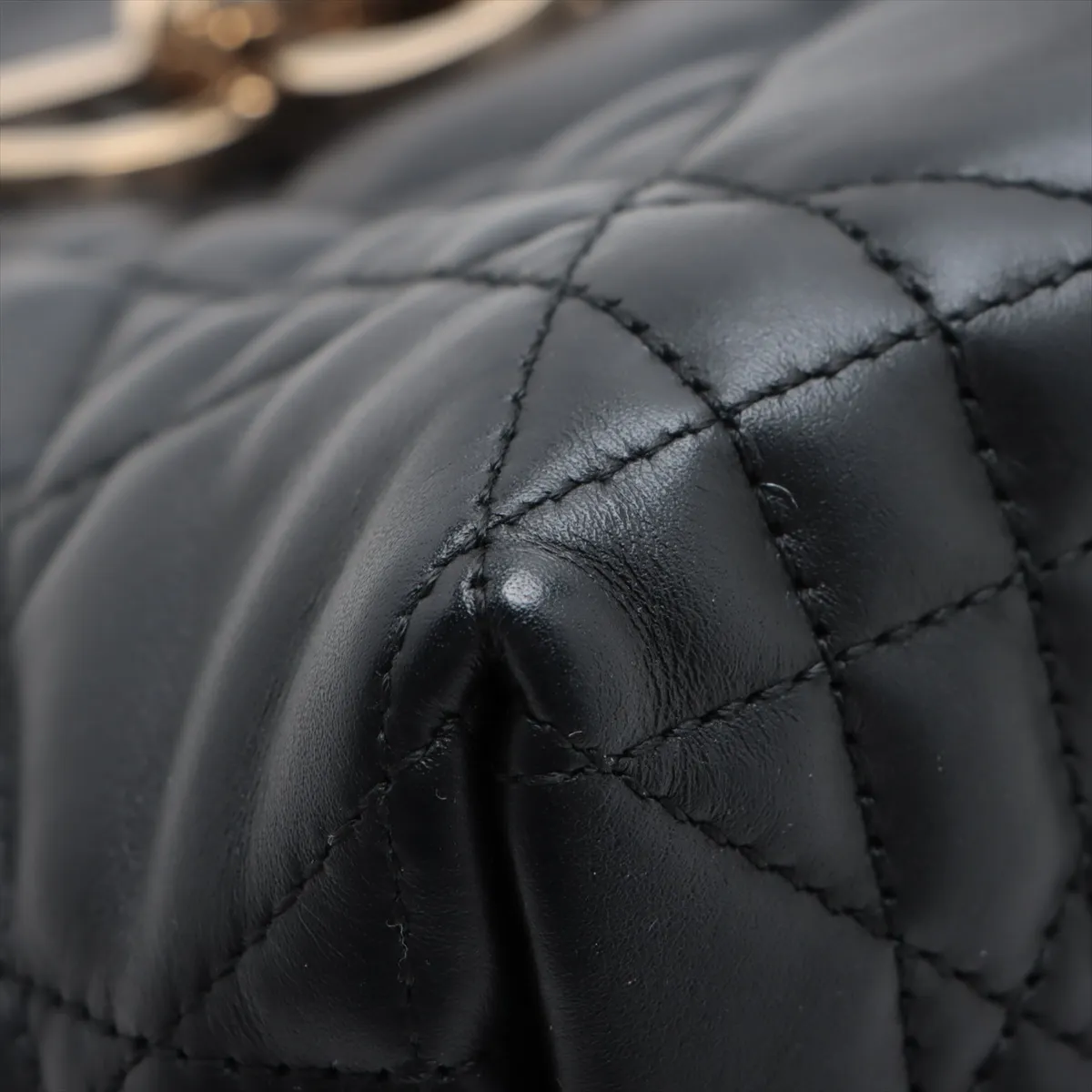Toujours Small Macro Cannage Leather Black — view 9