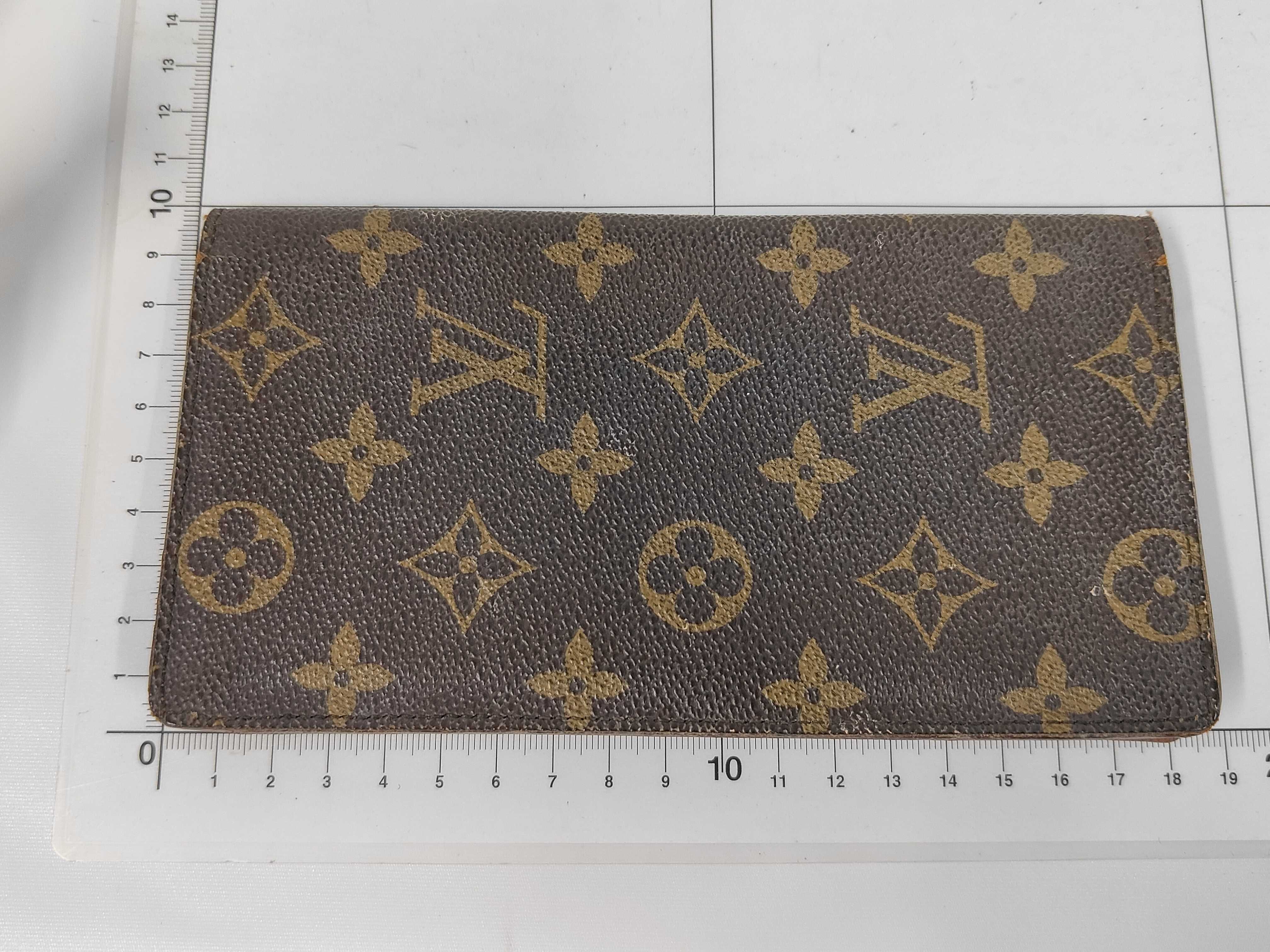Monogram / Portecarte Credit / M60825 / Serial number unknown / Long wallet / PVC wallet — view 2