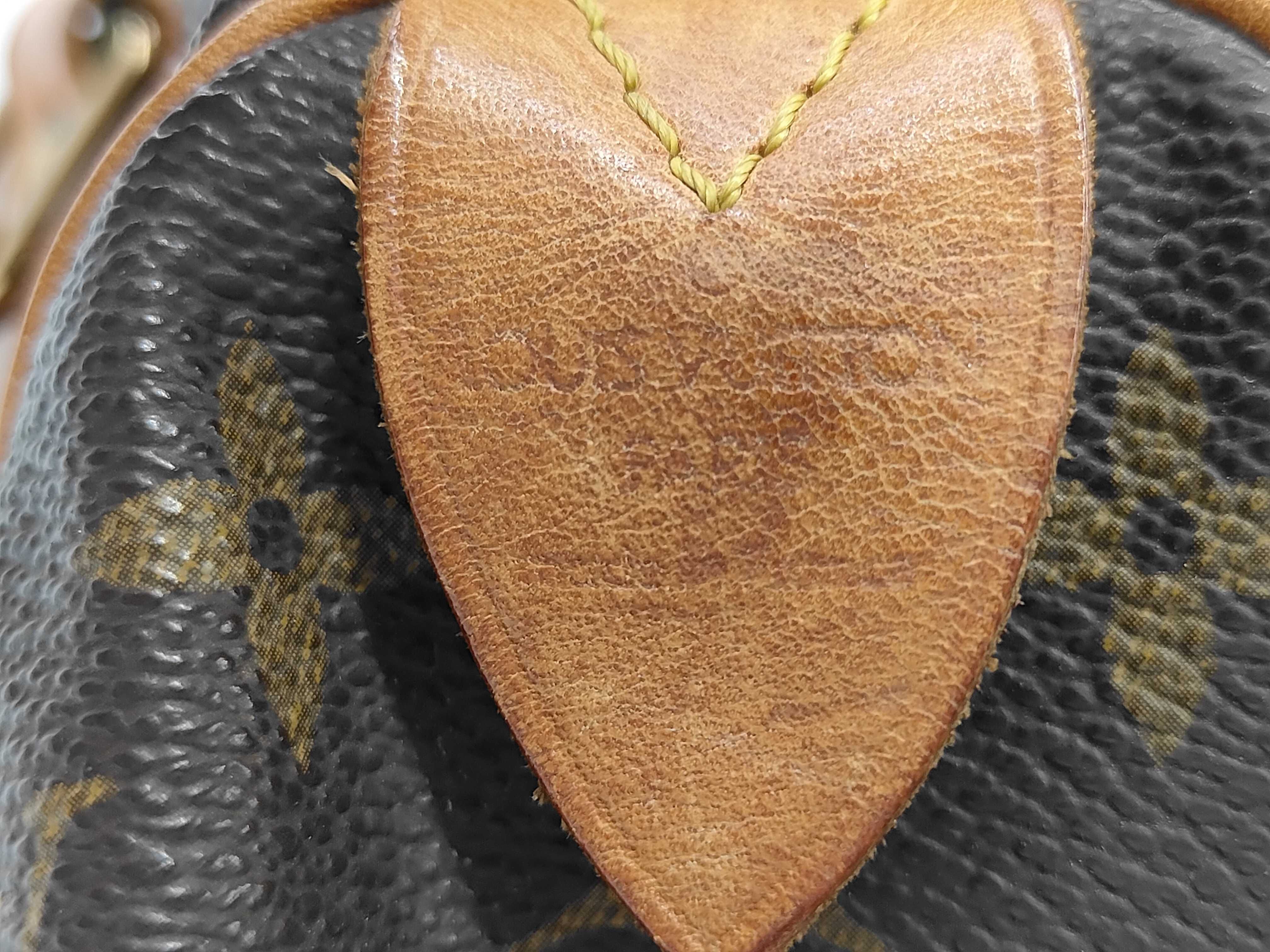 Monogram Louis Vuitton Speedy 25 Monogram M41109 Handbag — view 9