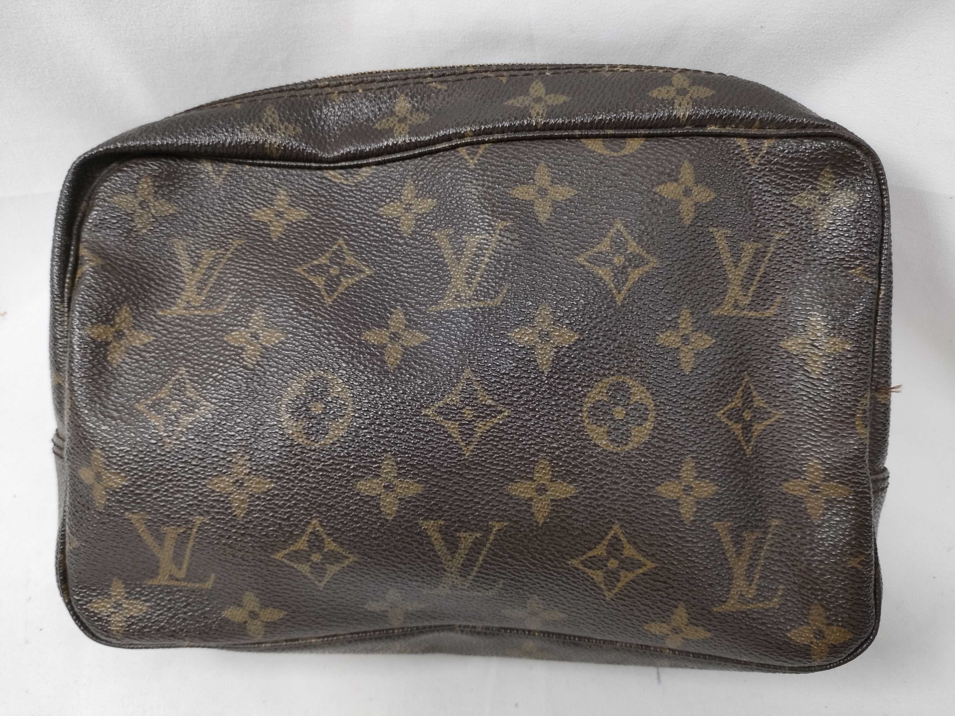 Monogram Louis Vuitton Pouch