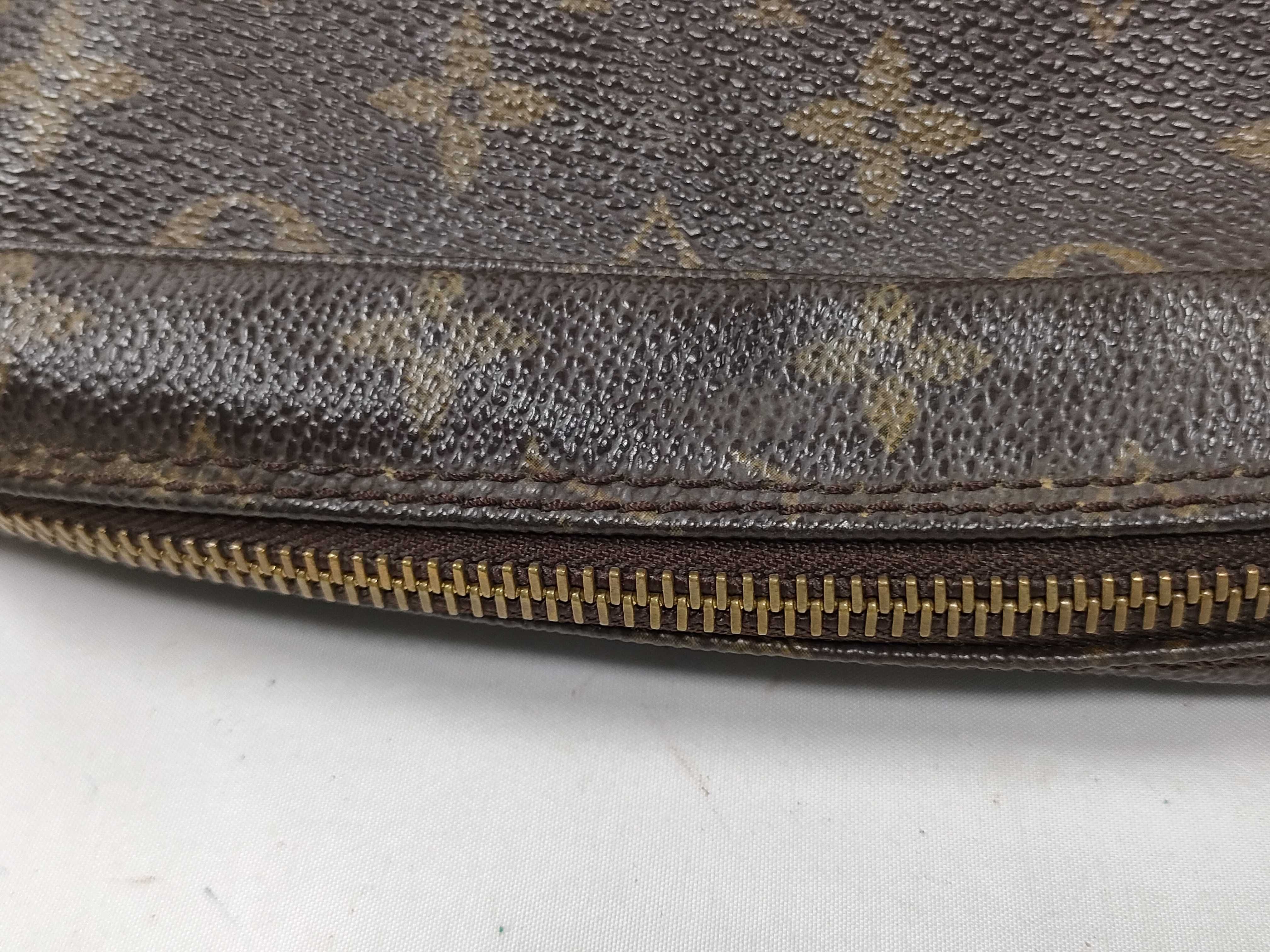 Monogram Louis Vuitton Pouch — view 6