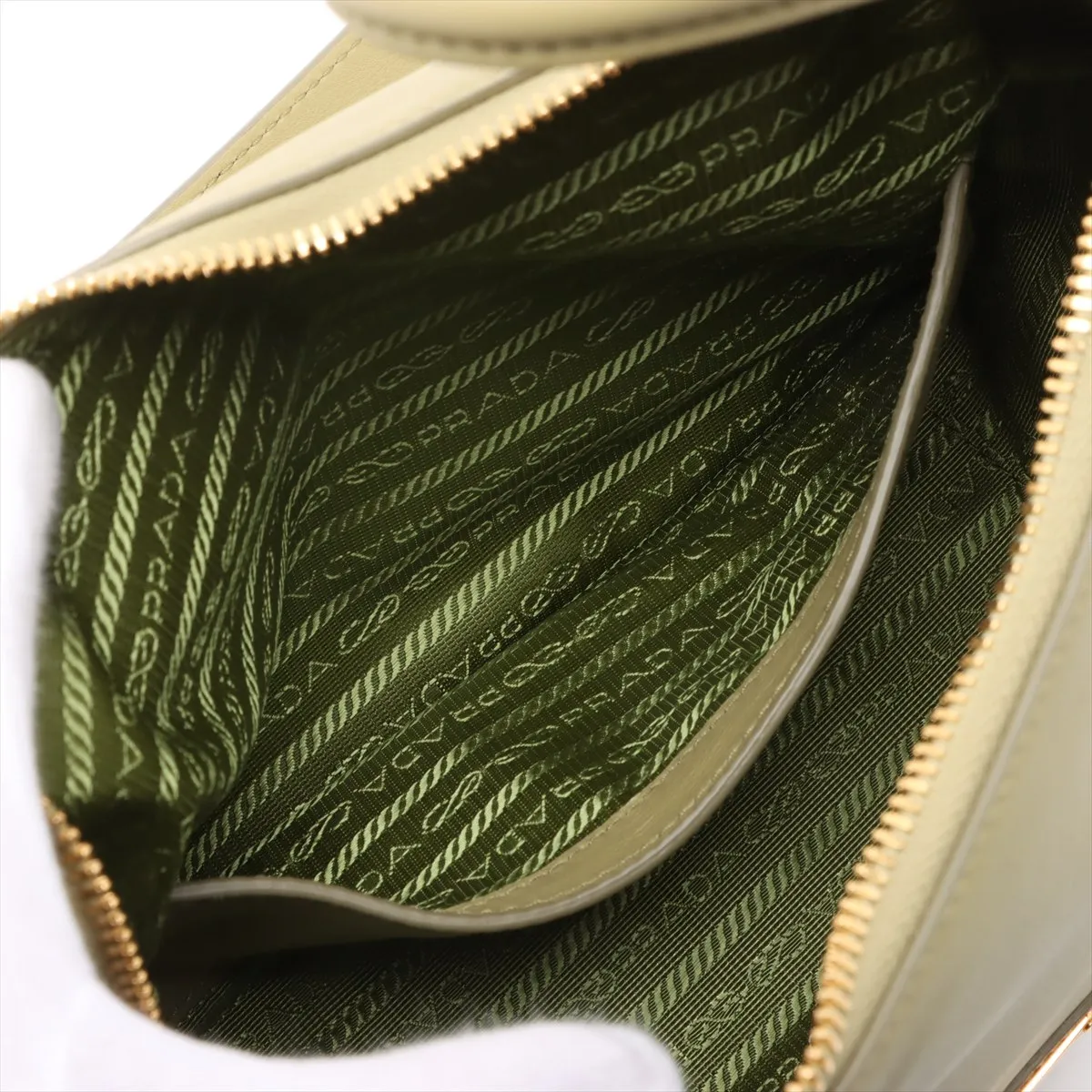 Soft Grain Darling Leather 2WAY Handbag Green 1BA451 — view 9