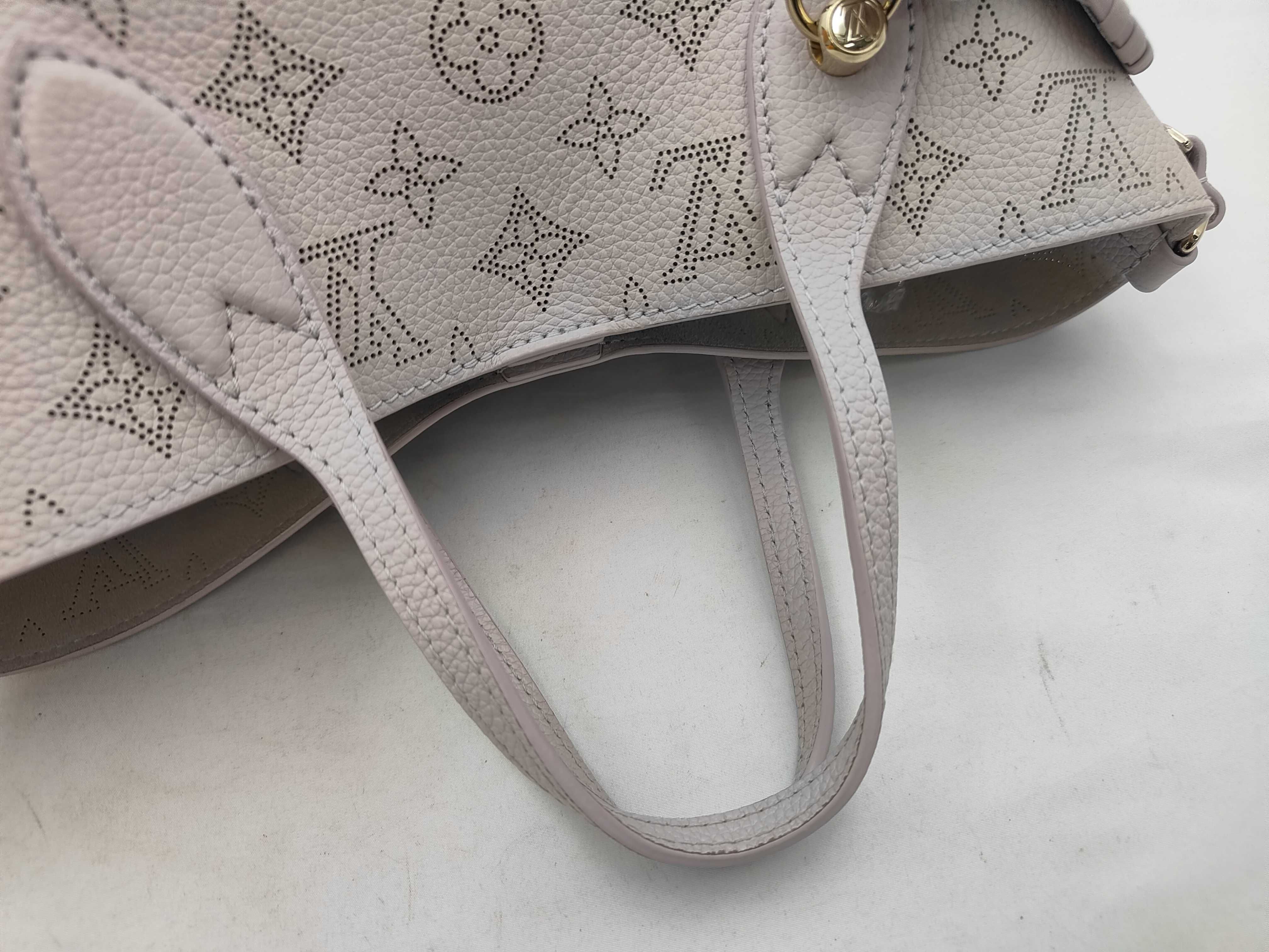 Mahina Blossom PM M23196 Handbag — view 3