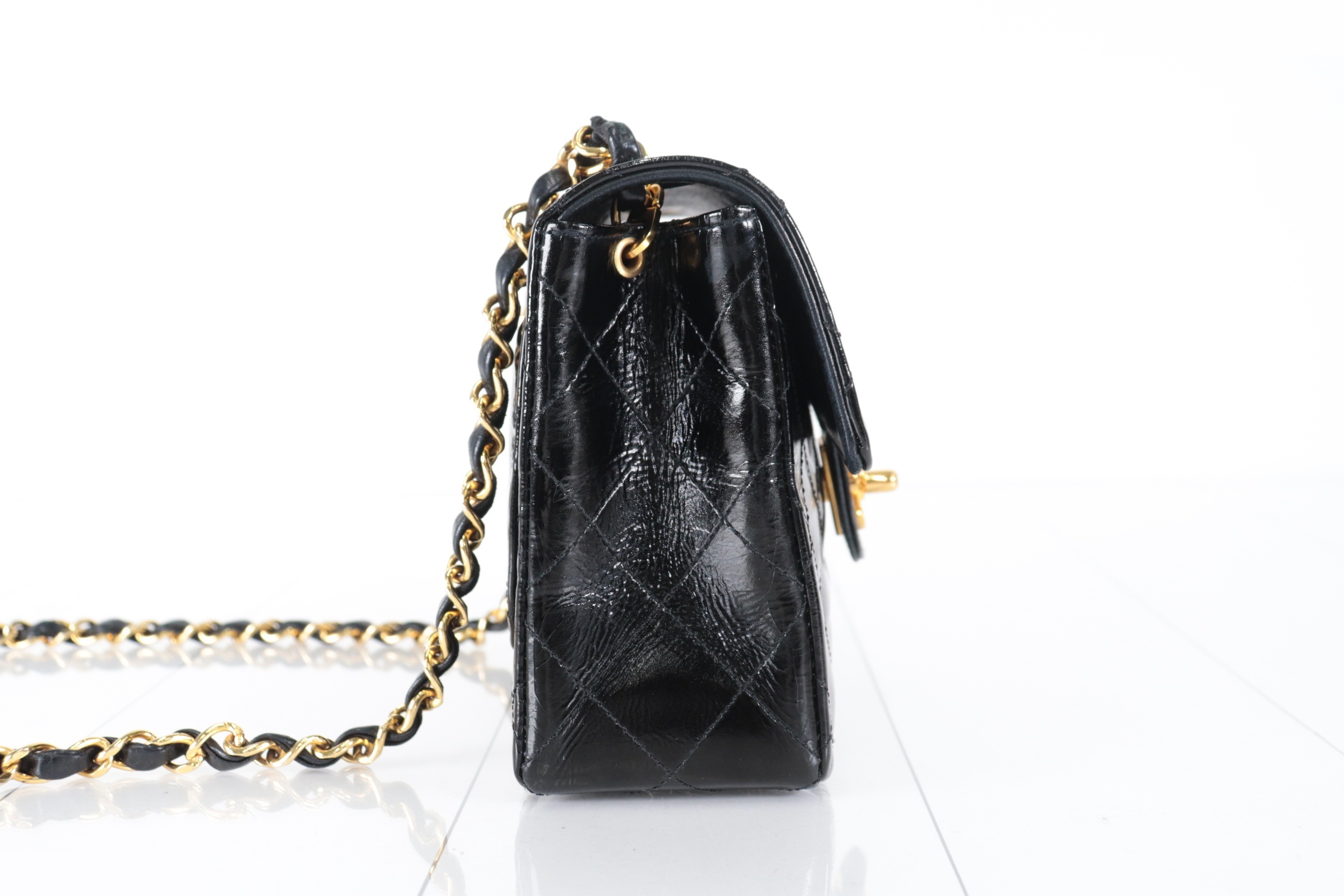 Minimat Patent Chain Shoulder Bag, Unit 1 — view 4