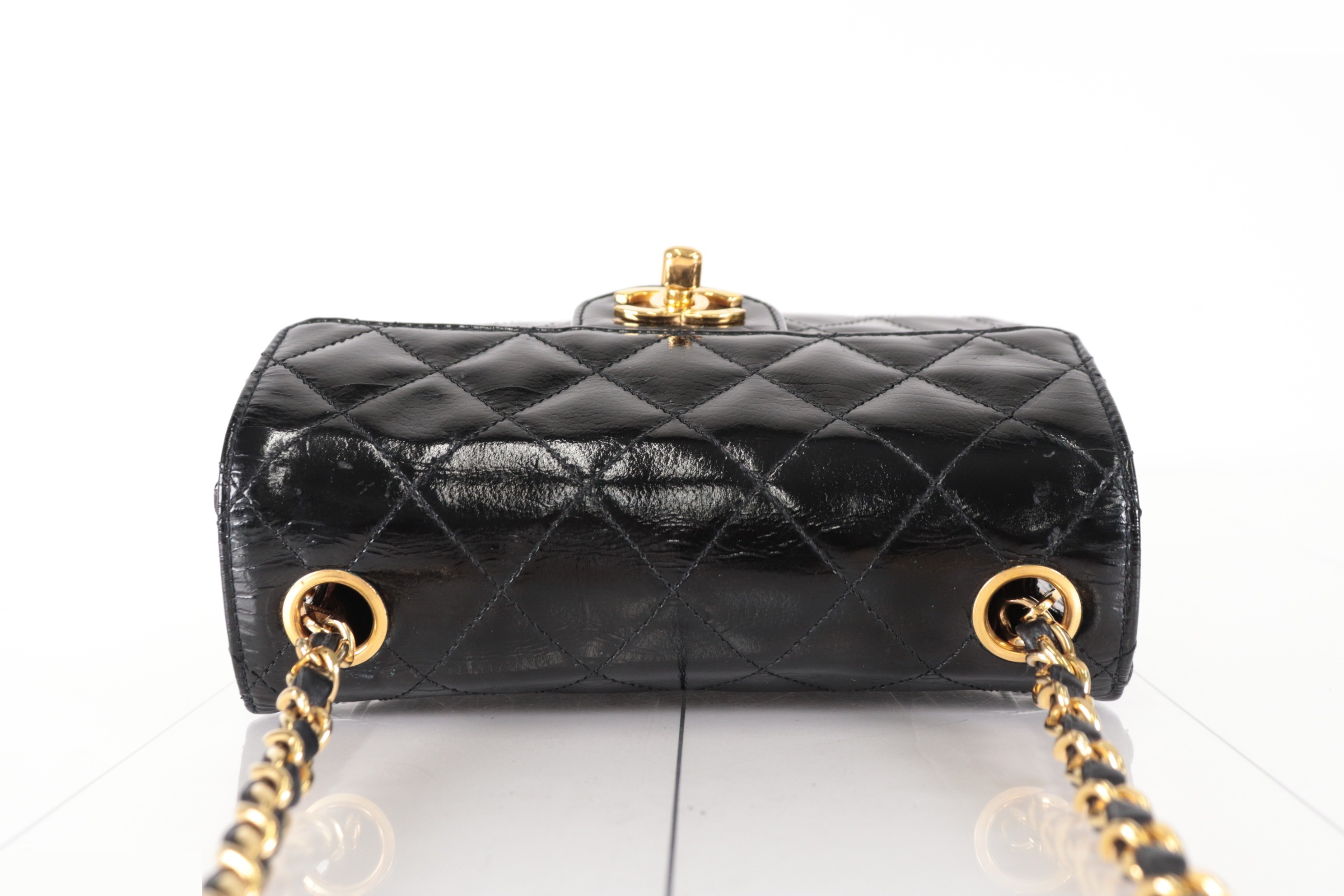 Minimat Patent Chain Shoulder Bag, Unit 1 — view 6