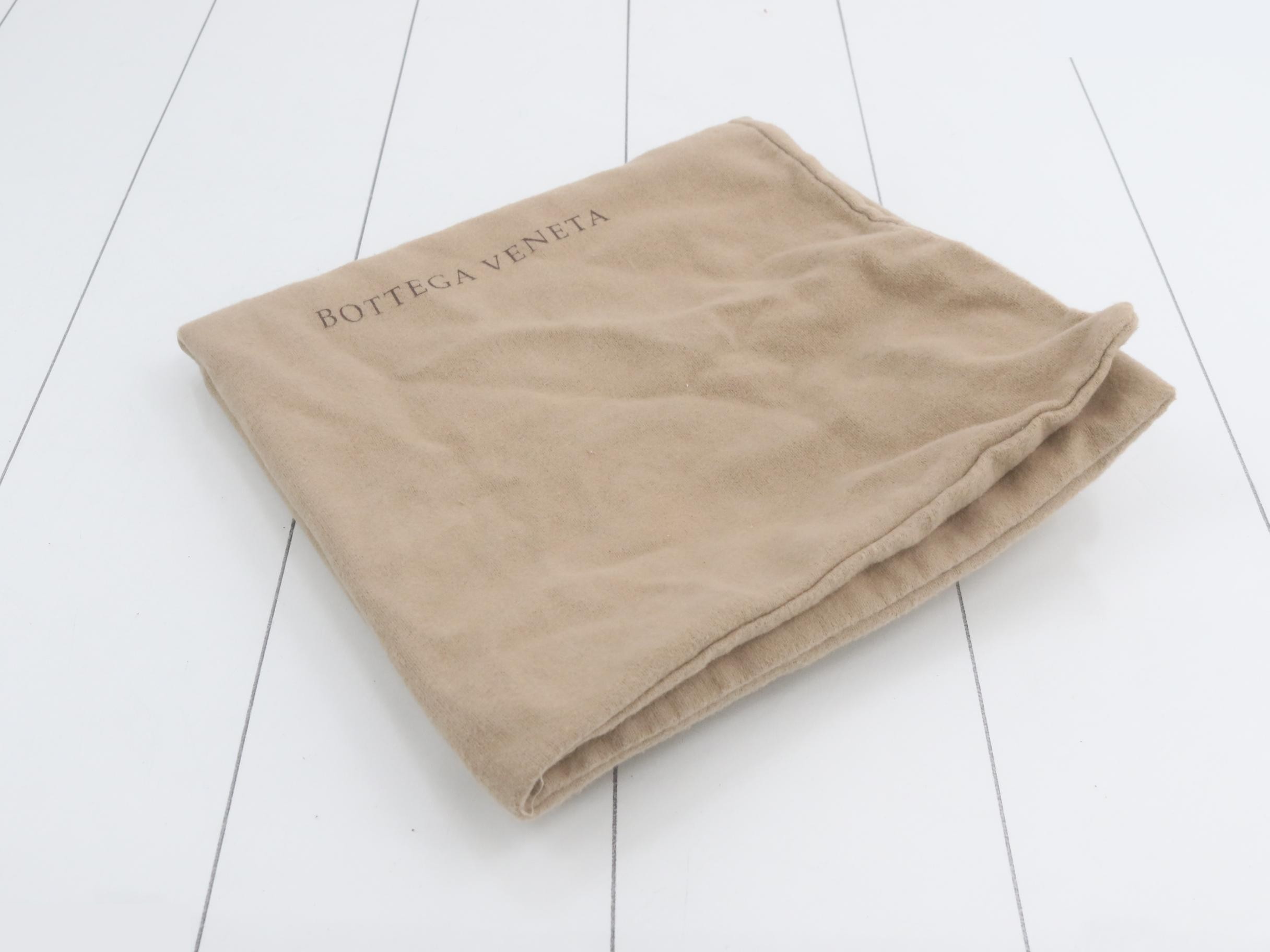 Intrecciato Bucket Handbag — view 7