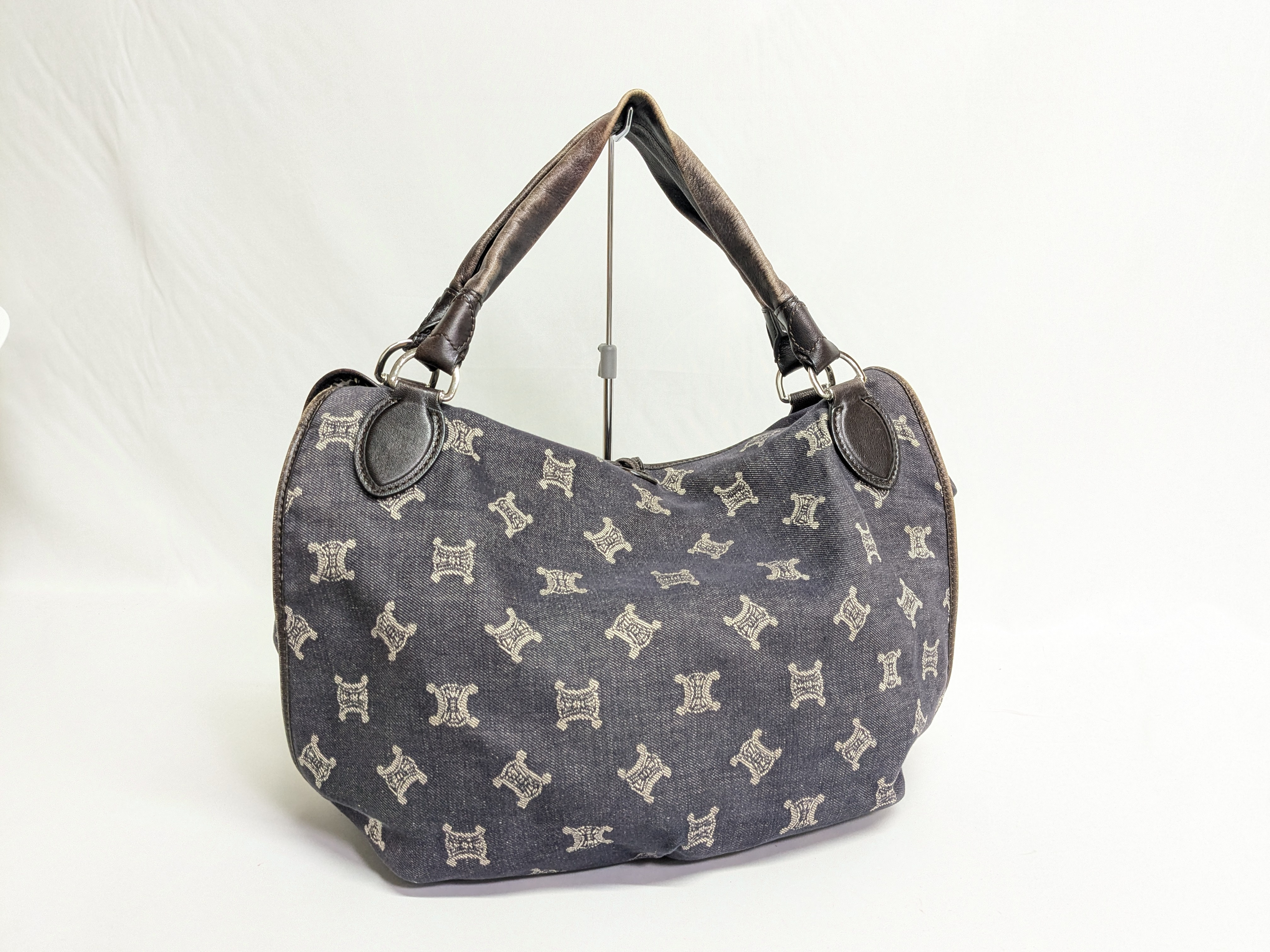 Triomphe Bittersweet Tote Bag — view 2