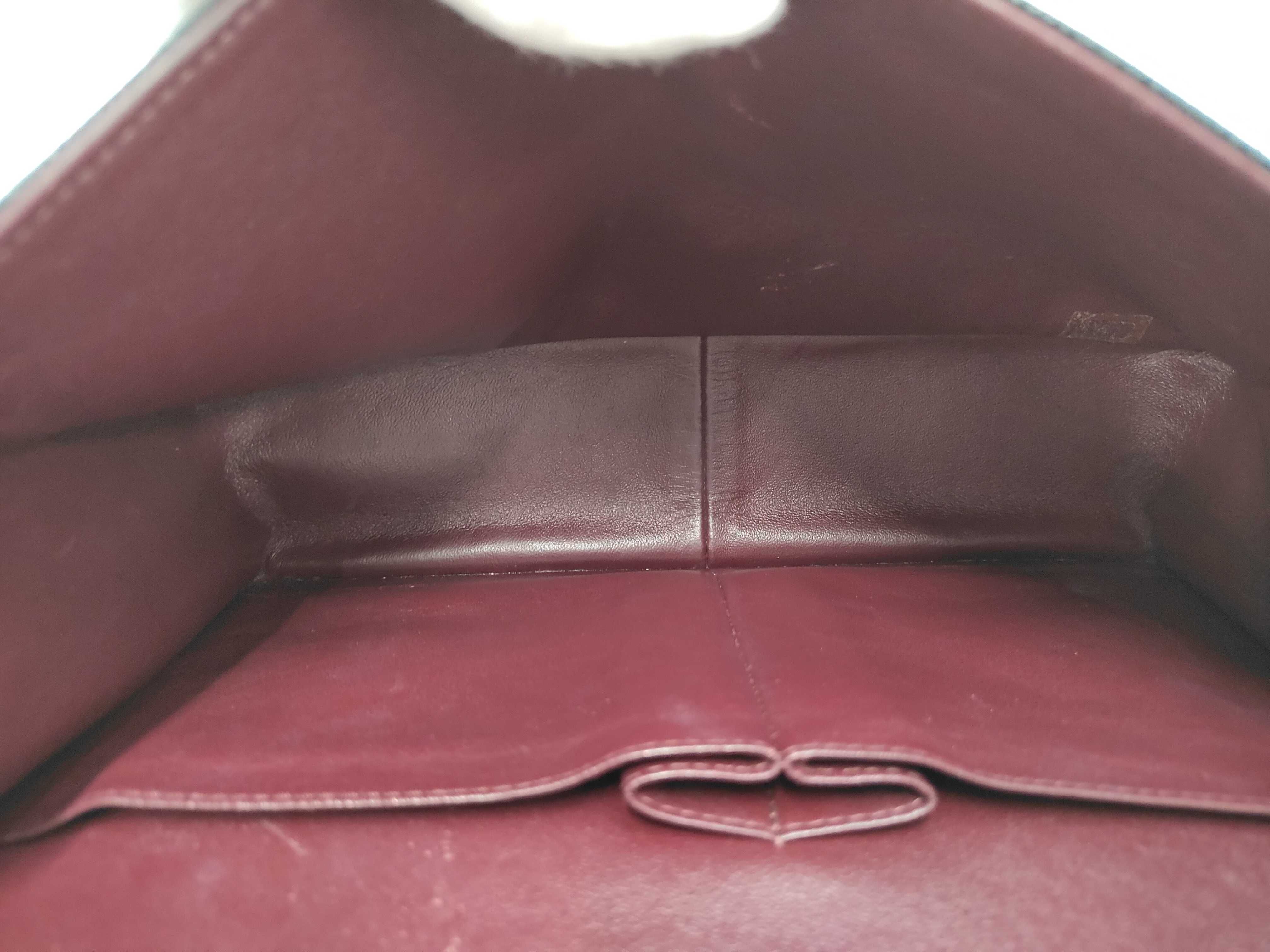 Matelassé Caviar Skin Chain Shoulder Bag — view 9