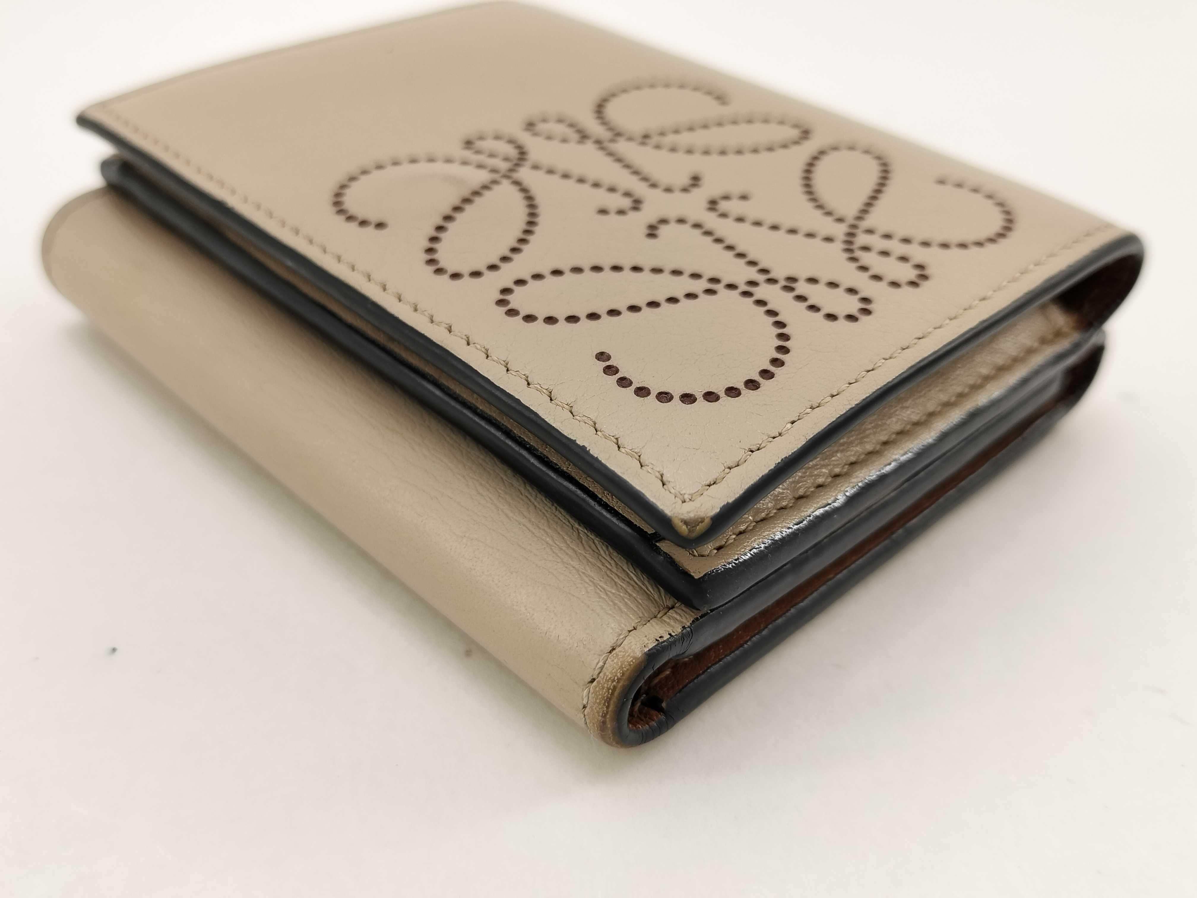 Trifold Wallet — view 4