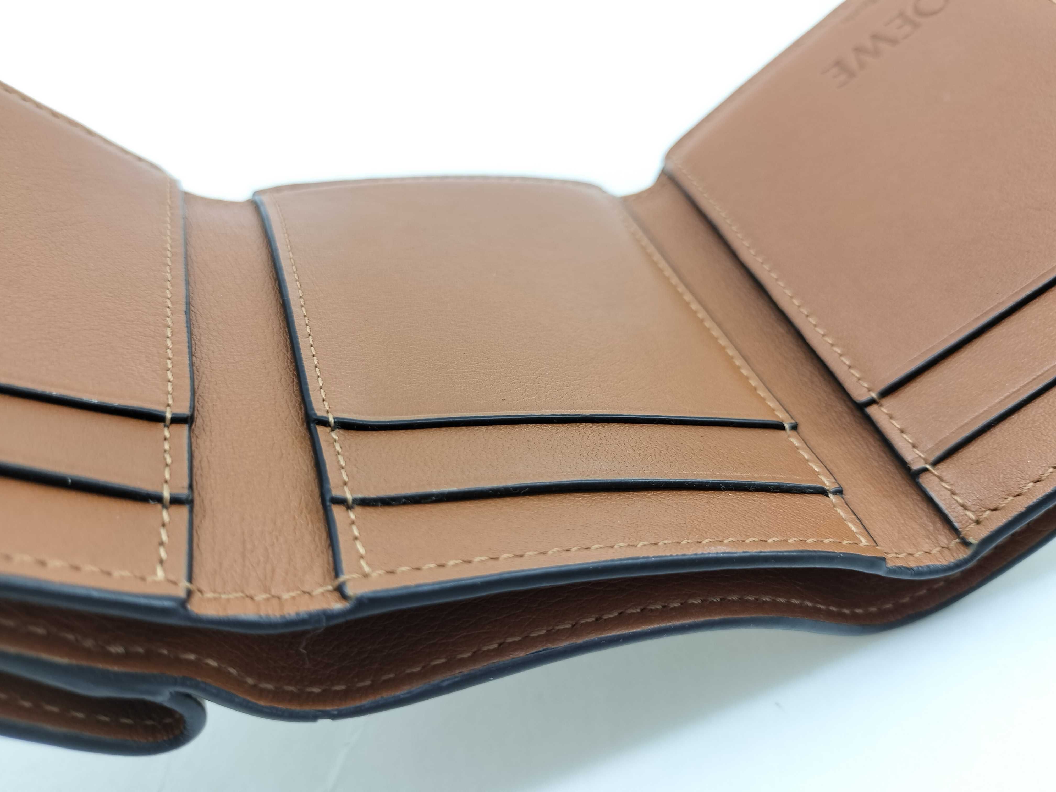 Trifold Wallet — view 10