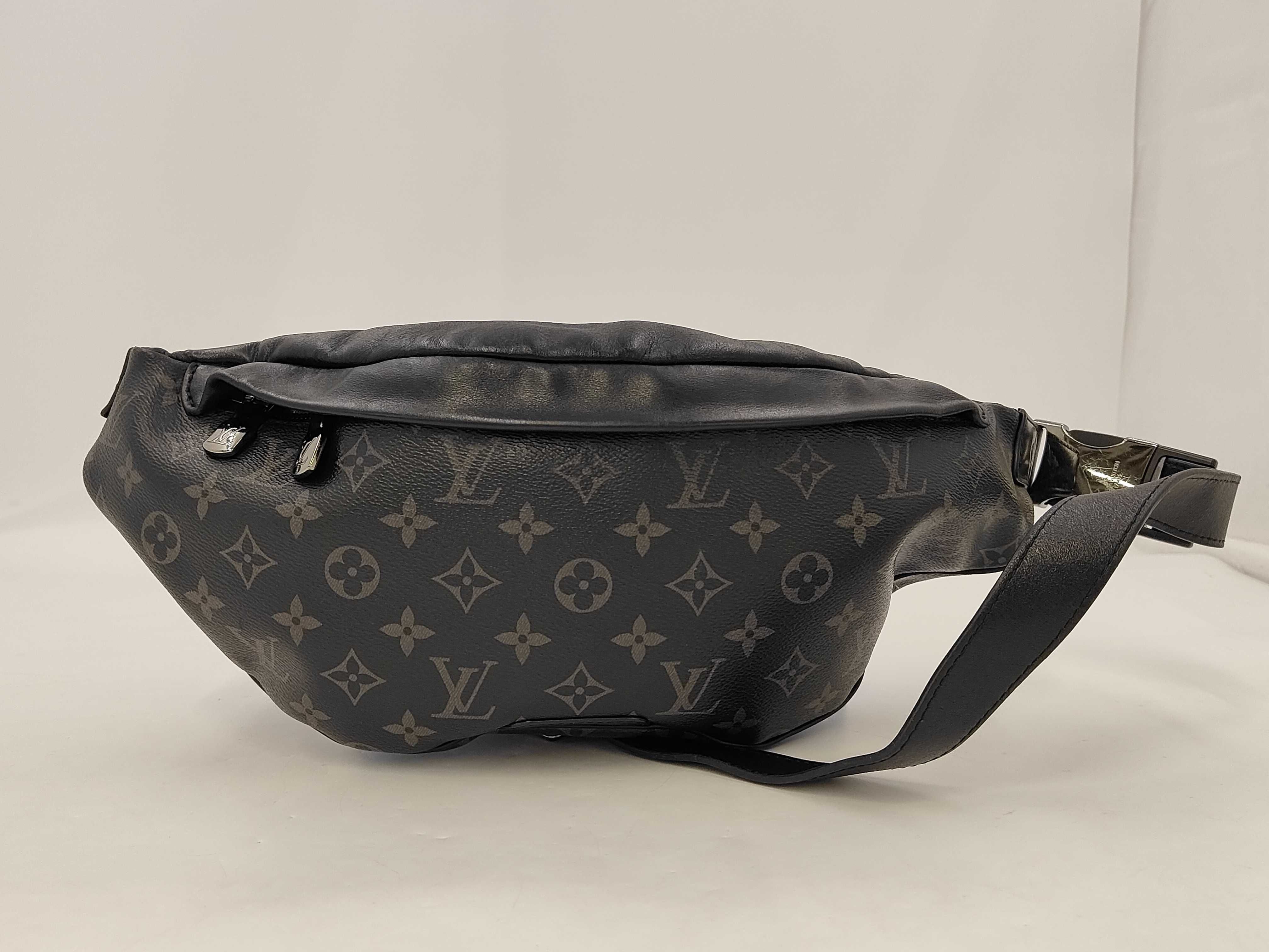 LV M44336 Monogram Eclipse Discovery Bum Bag Waist Bag