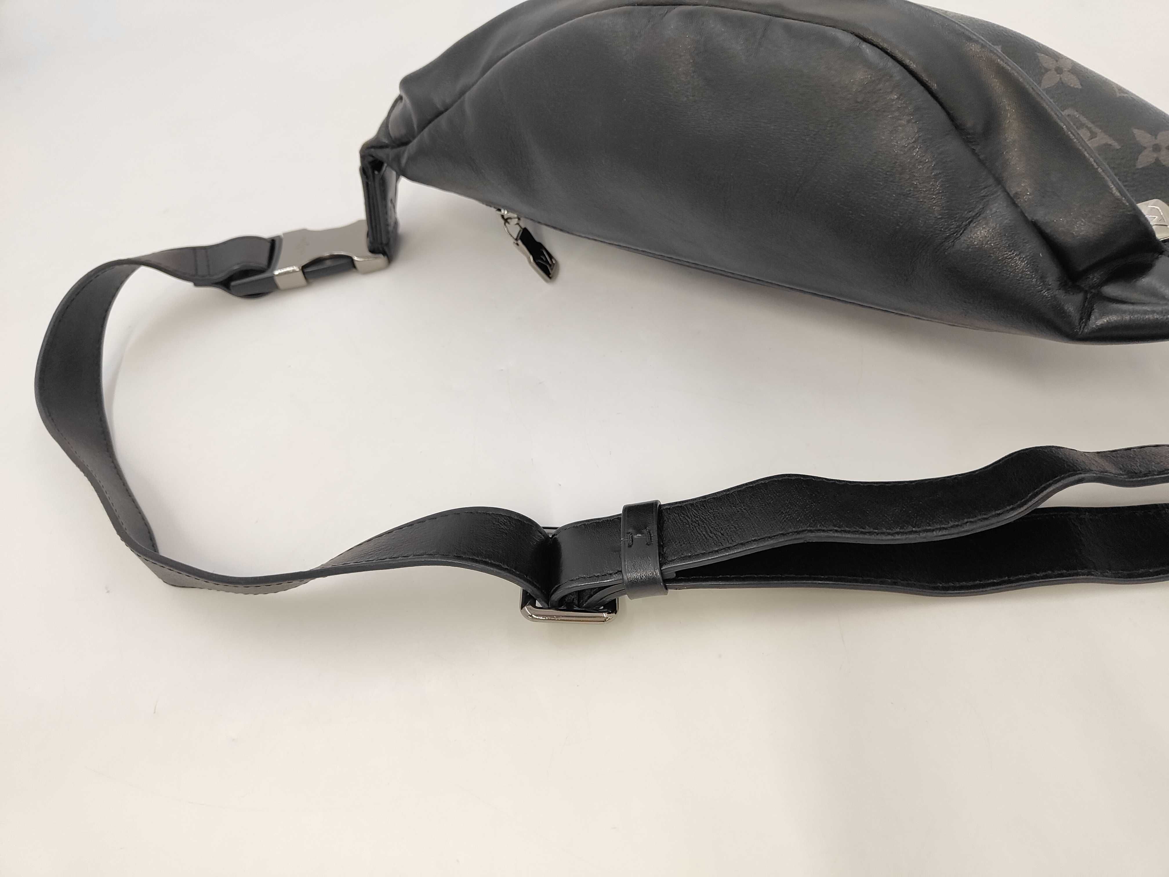 LV M44336 Monogram Eclipse Discovery Bum Bag Waist Bag — view 5