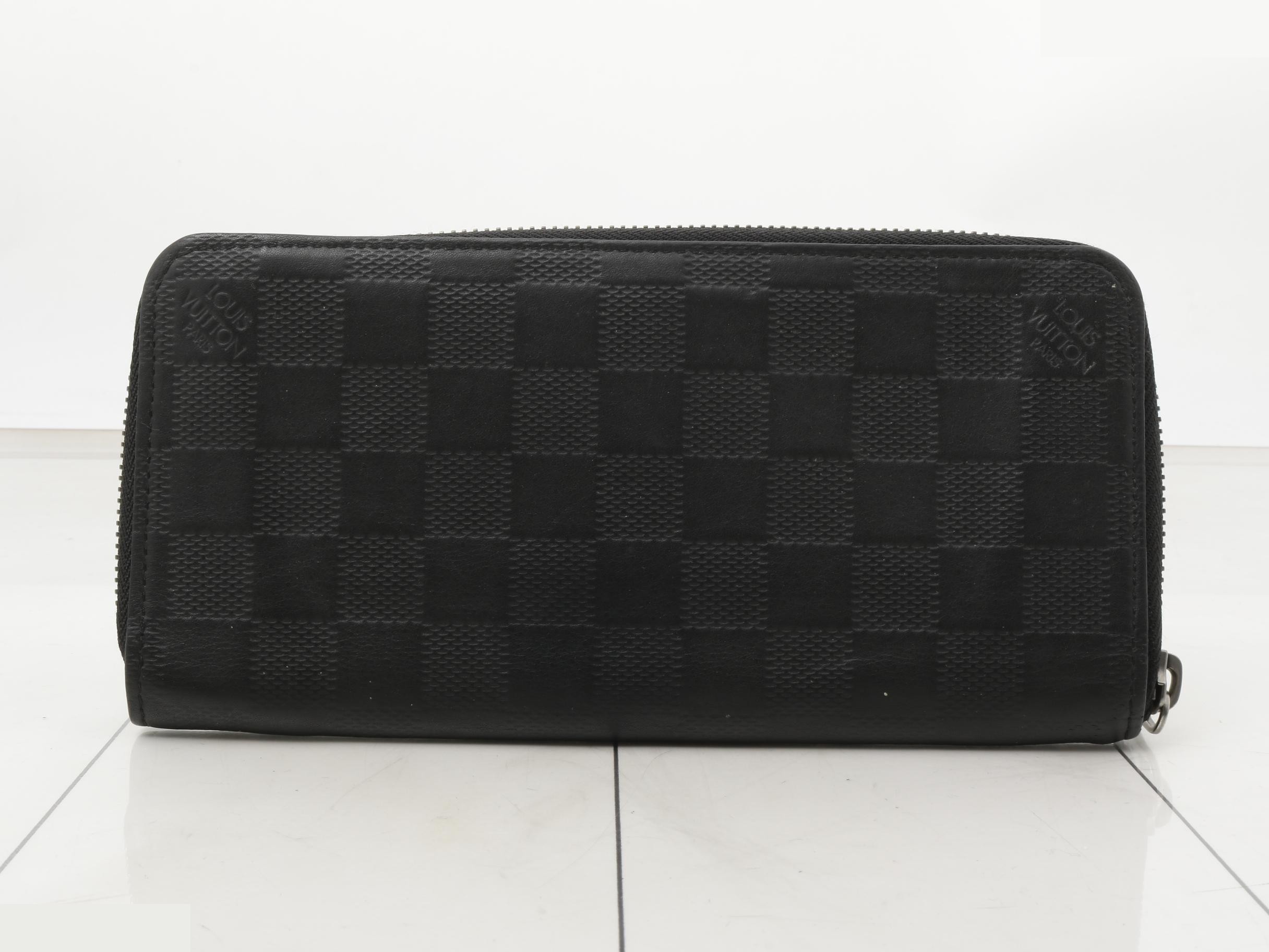 Zippy Wallet Vertical Onyx — view 2