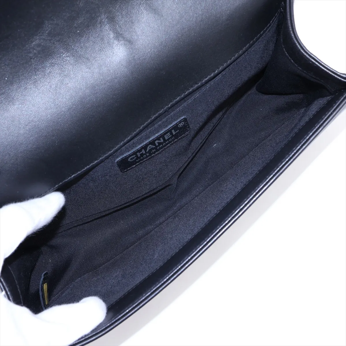 Boy Chanel 25 Lambskin Chain Shoulder Bag, Black with Gunmetal Hardware, 20899451, Serial Number in the 20s, A67086 — view 7