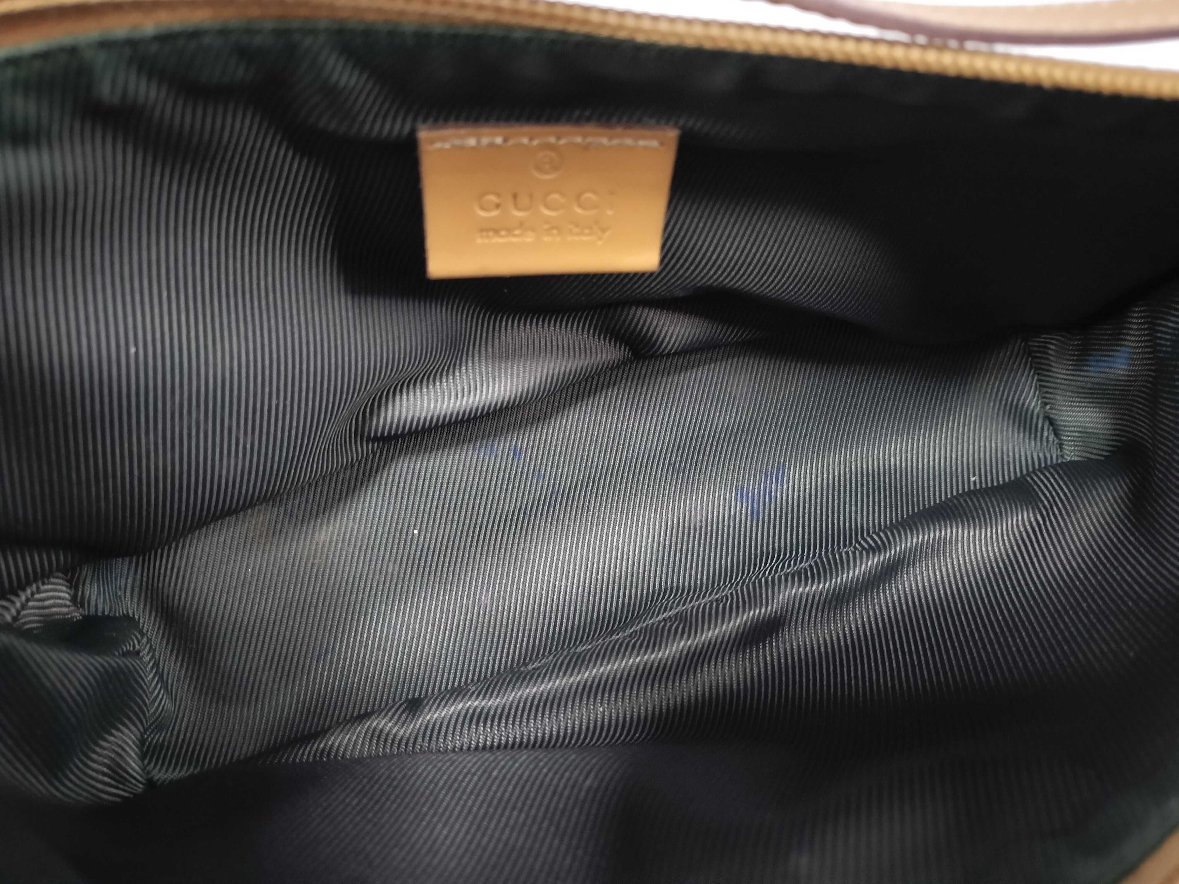 GG Canvas Handbag, Gucci Handbag with GG Pattern Canvas — view 10