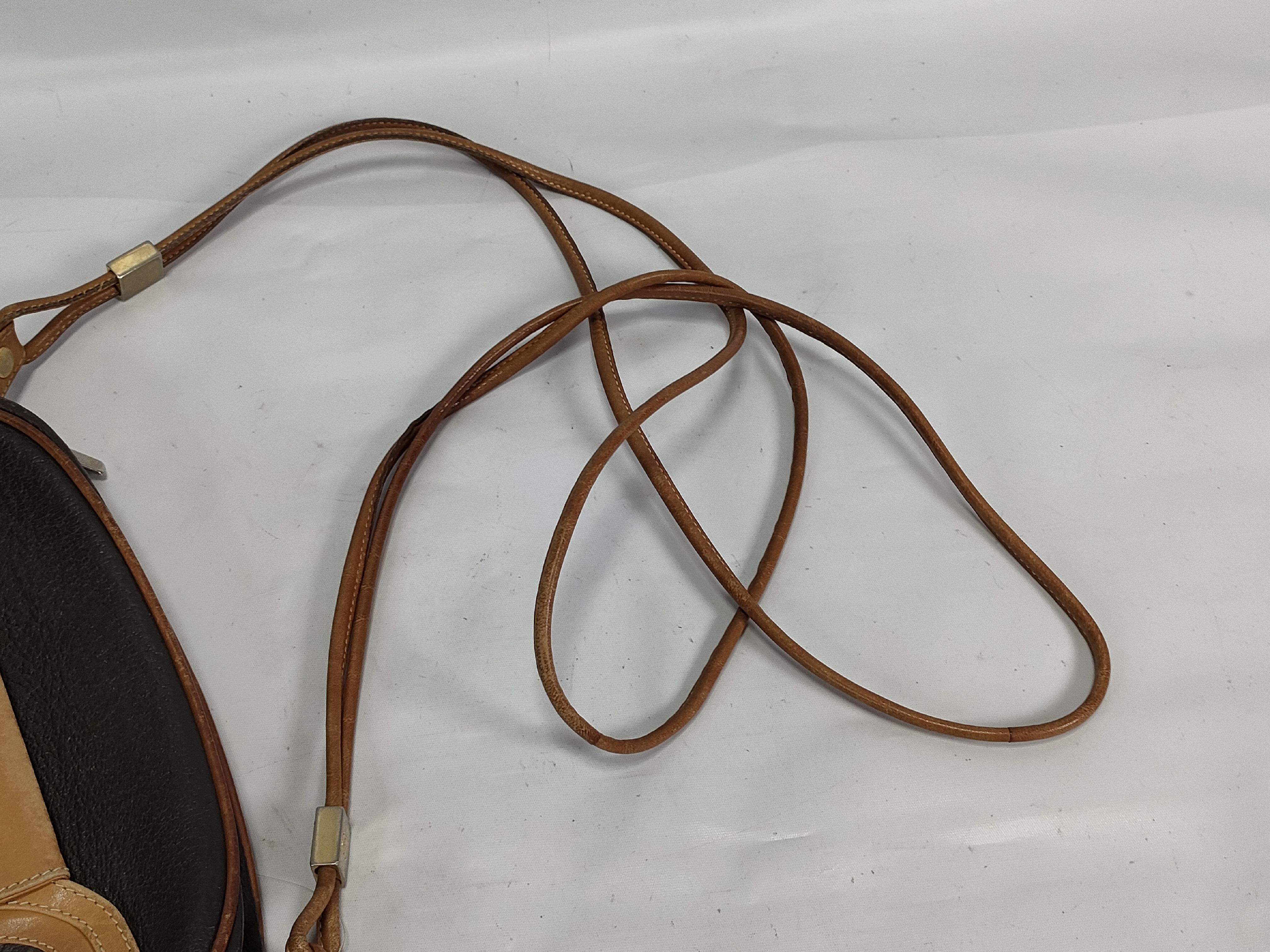 Old Shoulder Bag — view 3
