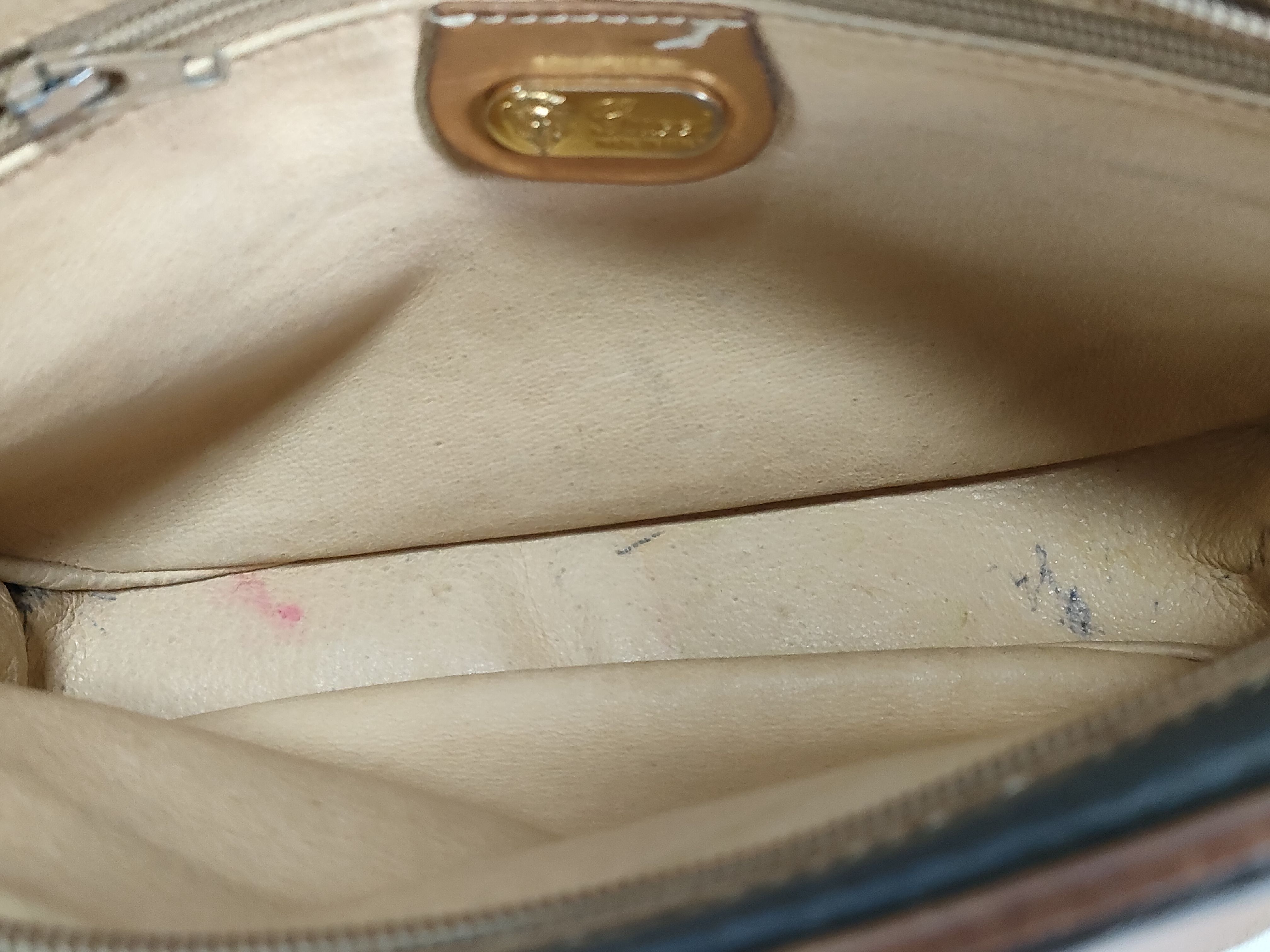 Old Shoulder Bag — view 10