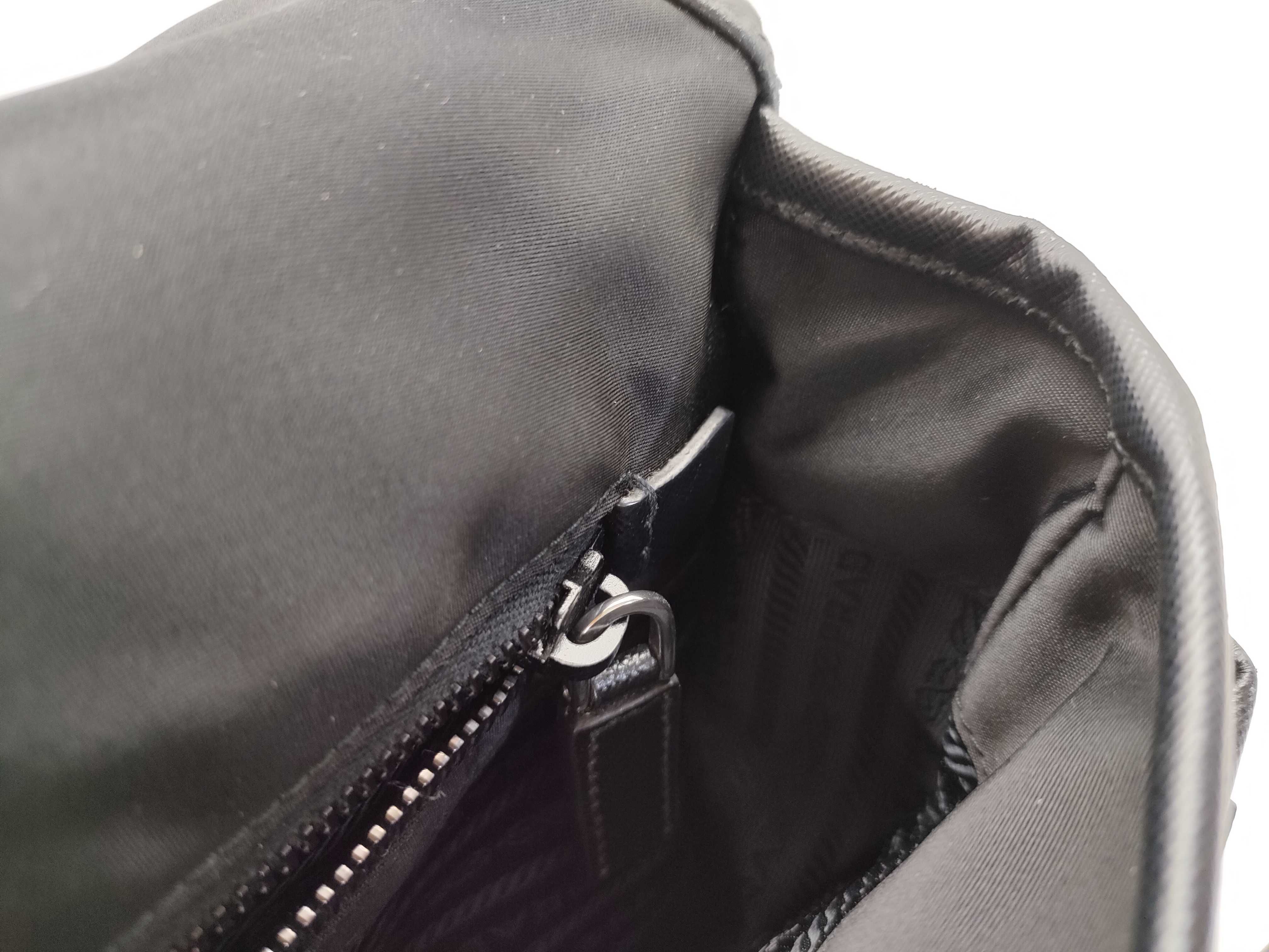 SG-Prada Messenger Bag Nylon x Leather Shoulder Bag Black — view 13
