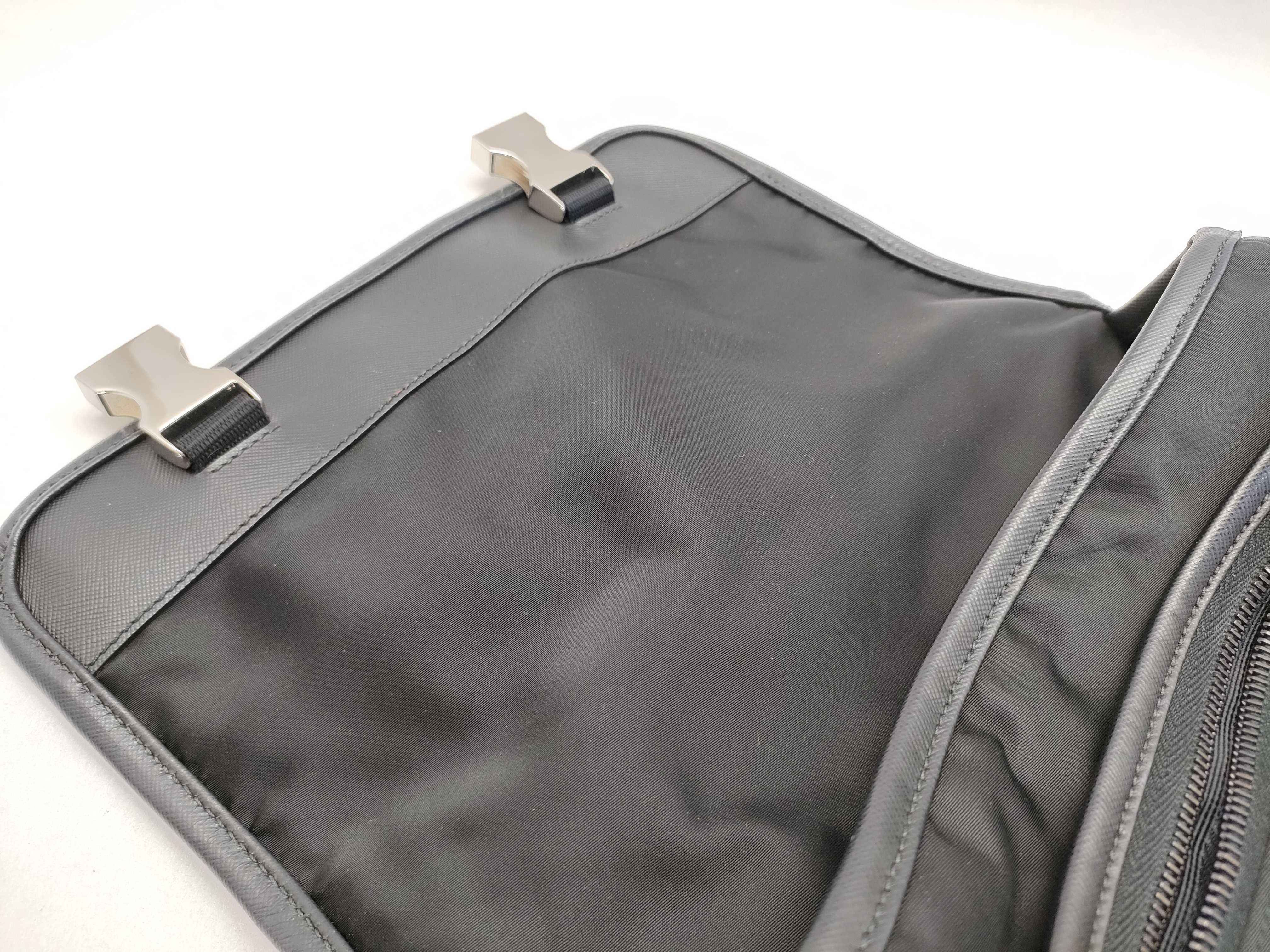 SG-Prada Messenger Bag Nylon x Leather Shoulder Bag Black — view 14