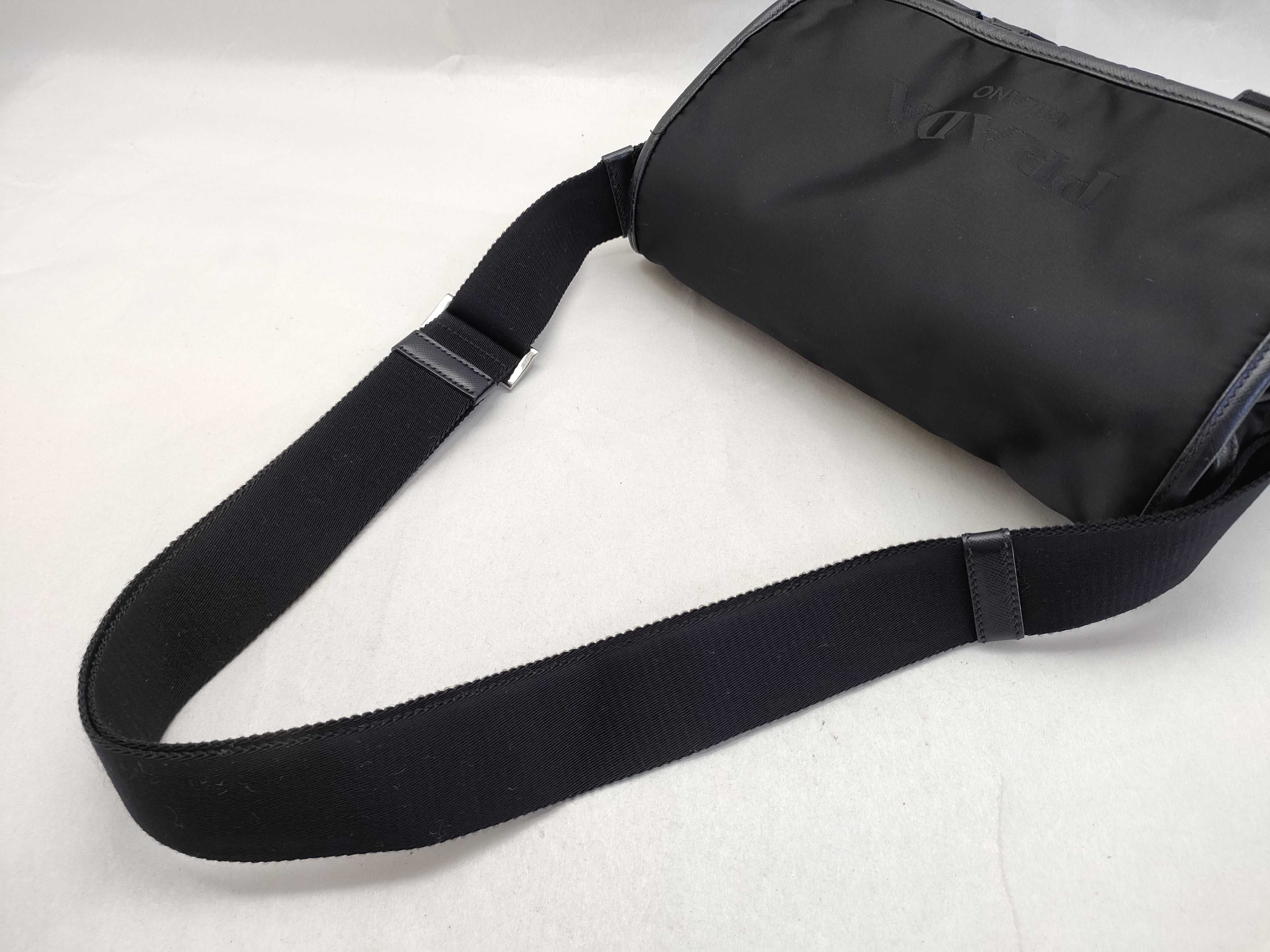 SG-Prada Messenger Bag Nylon x Leather Shoulder Bag Black — view 3