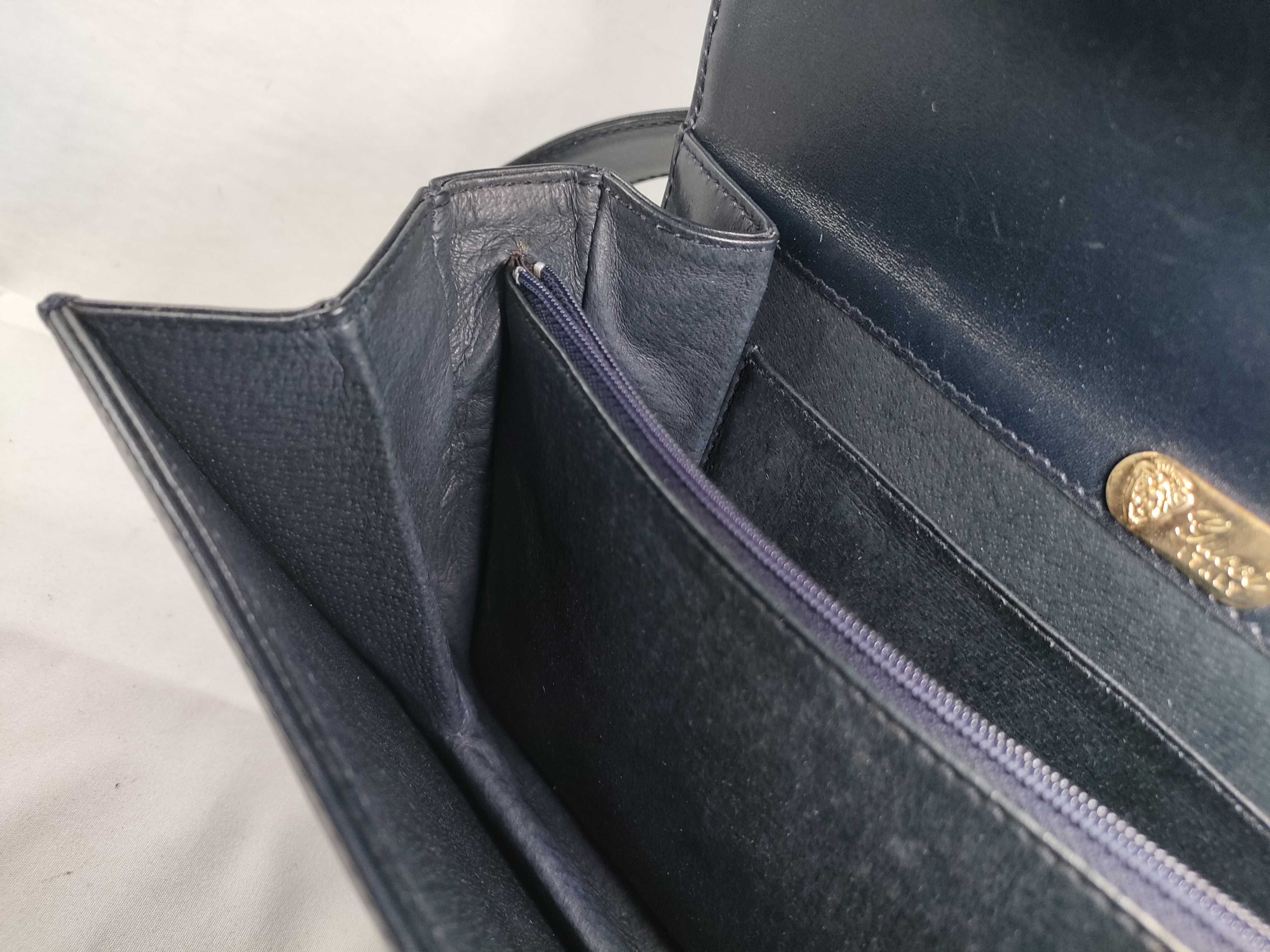 Lapis Lazuli Leather Navy Shoulder Bag — view 10