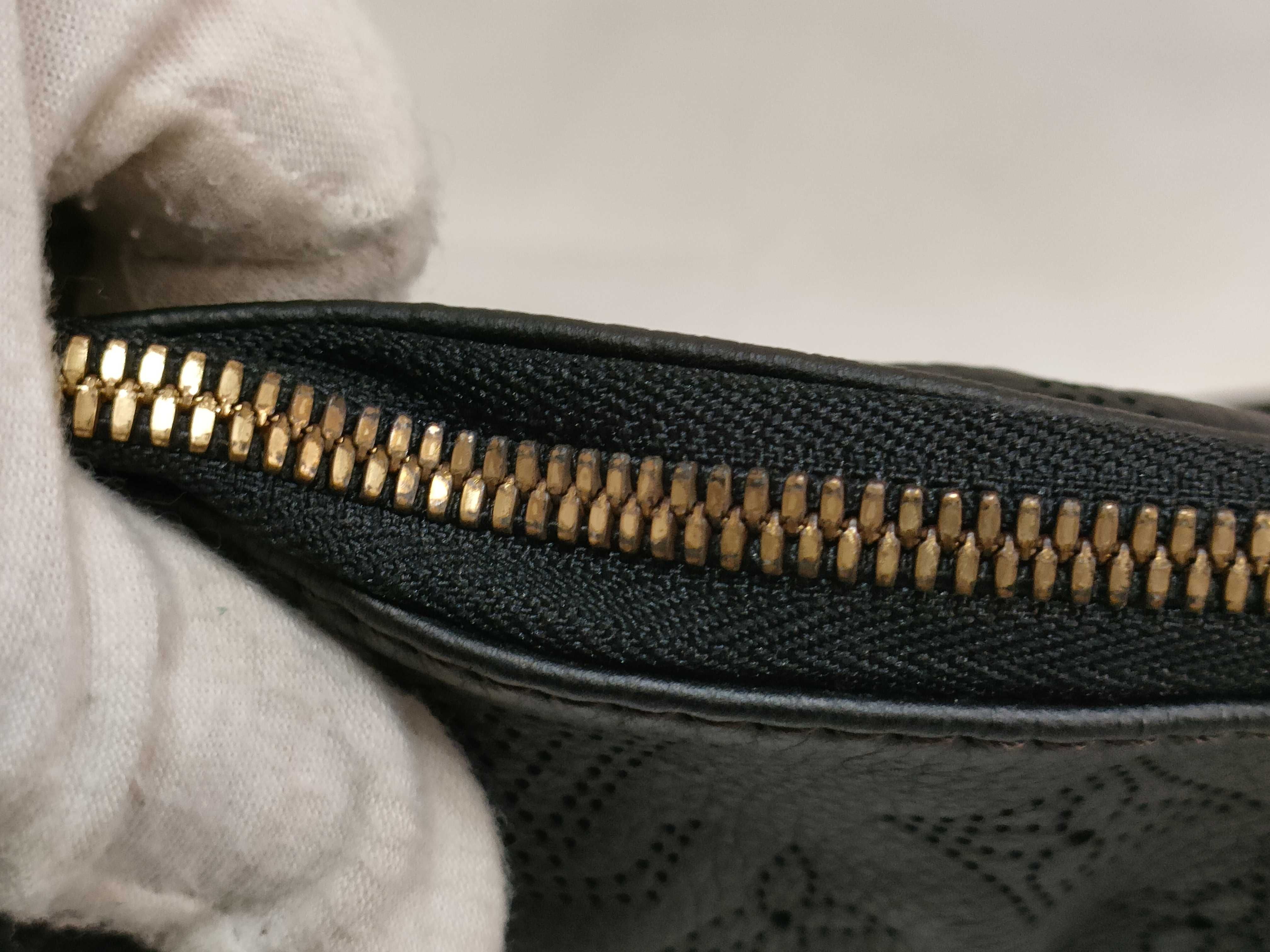 Monogram M94035 Selene PM Mahina Noir Shoulder Bag — view 12