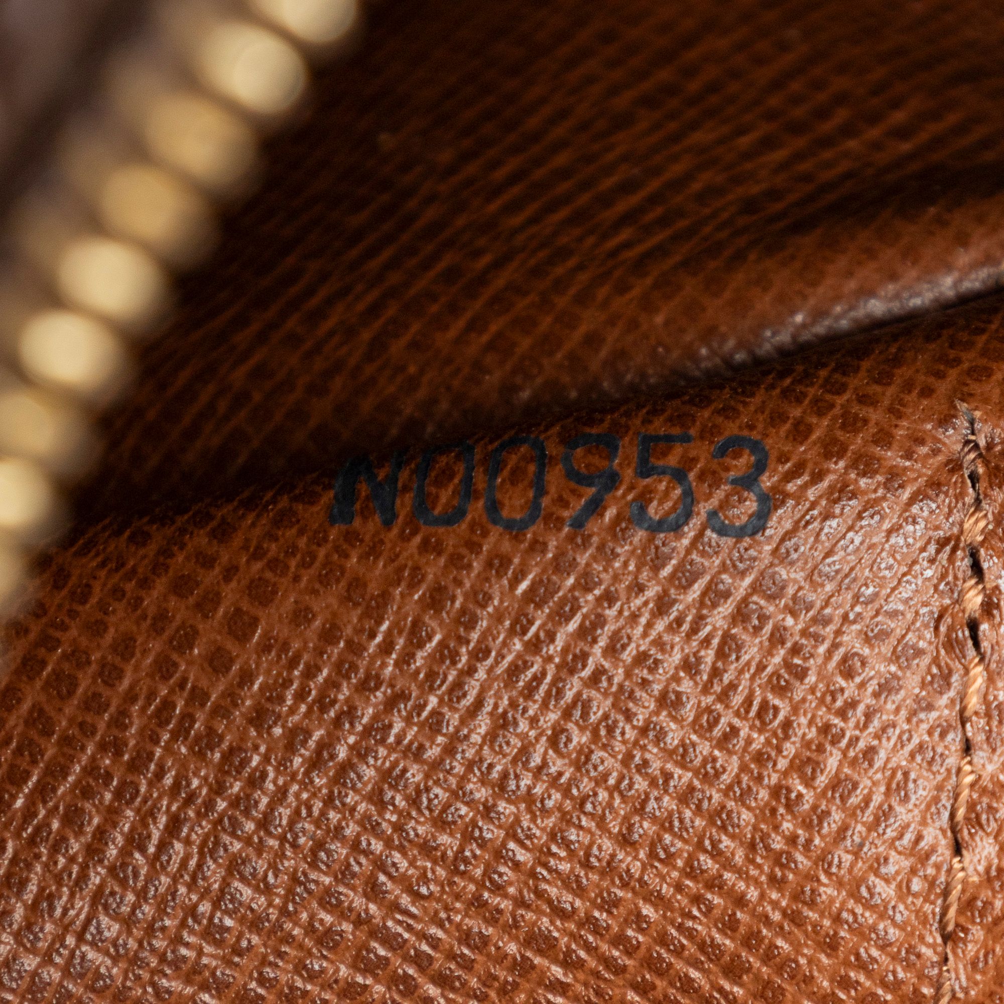 Vintage Papillon w/ Mini 30, Monogram — view 10