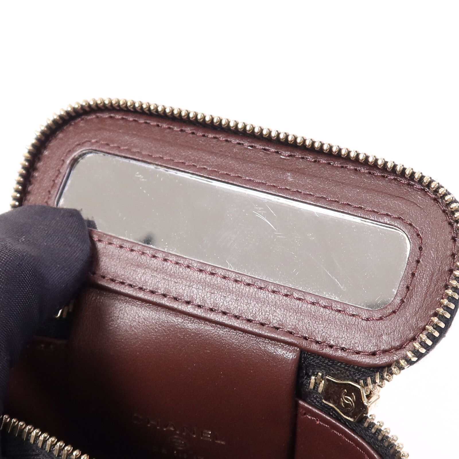 Black Caviar Vertical Vanity Case — view 11