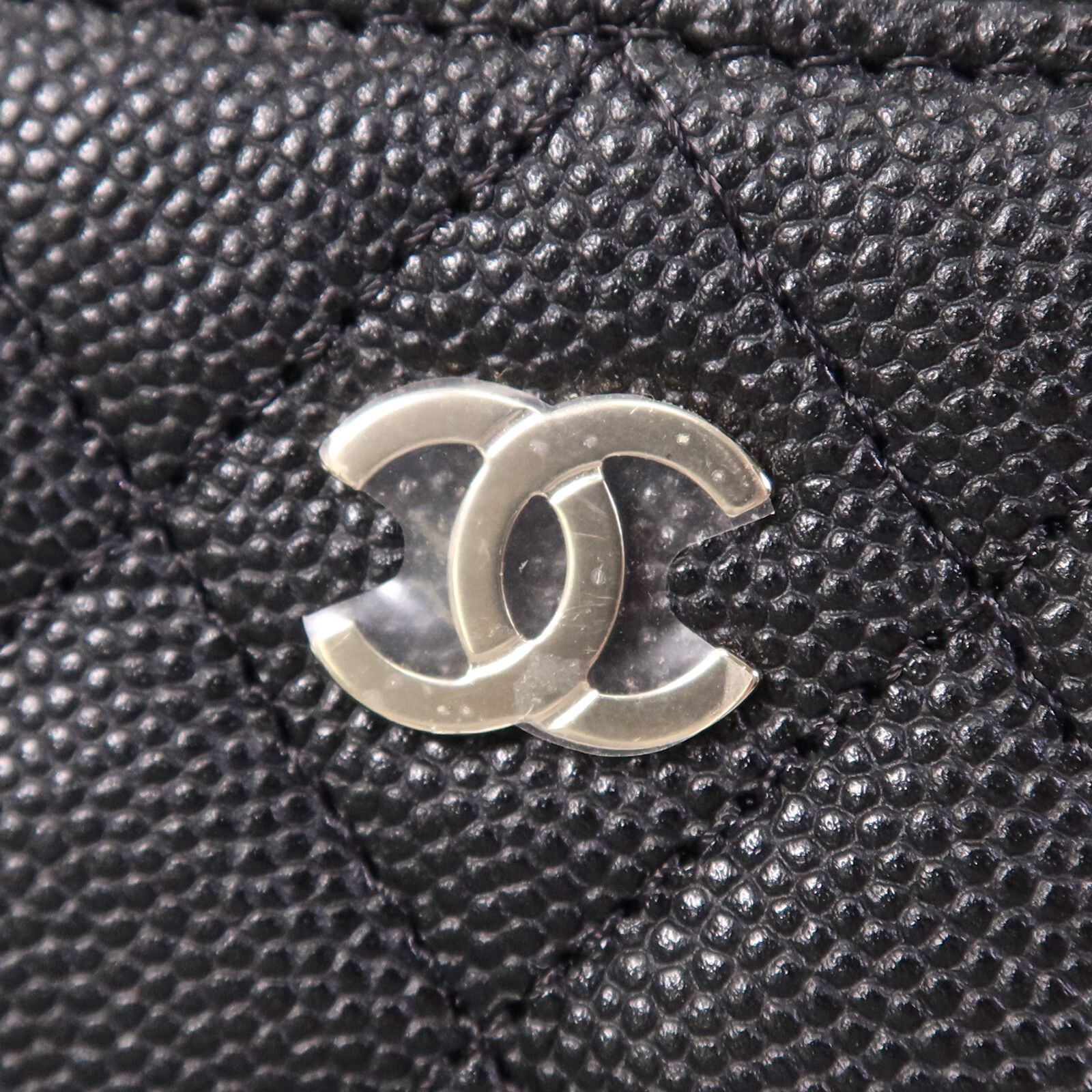 Black Caviar Vertical Vanity Case — view 10